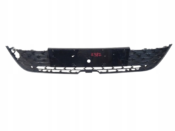 grid of a bumper front central TOYOTA COROLLA E21 LIFT 53102-02650
