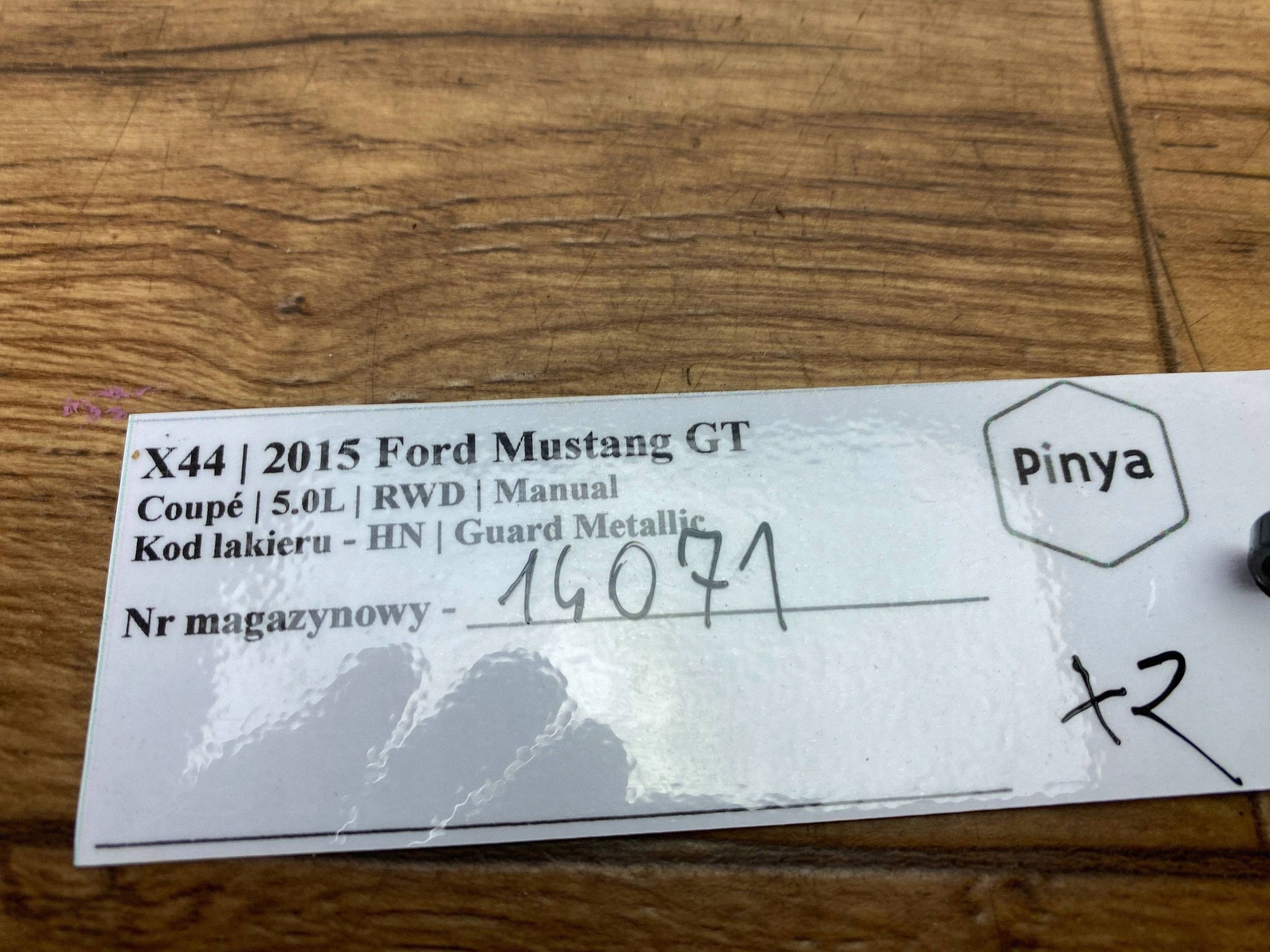 Support tlumika Ford Mustang VI 2015+