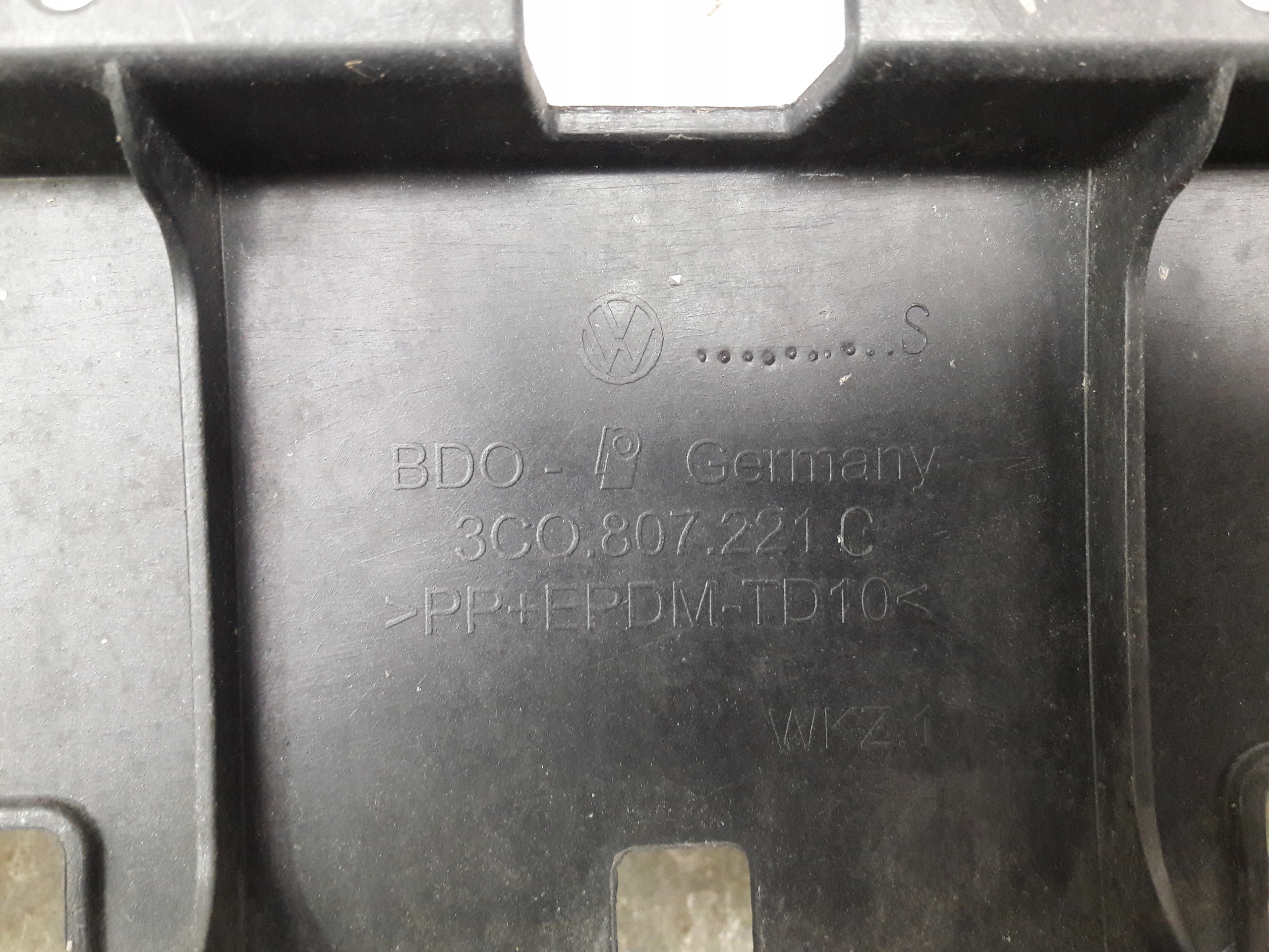 Pare choc Avant 3C0807221C 3C VW Passat B5