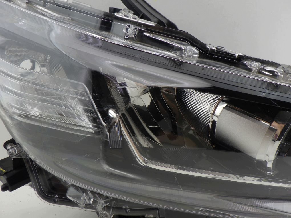 TOYOTA LAND CRUISER 150 LIFT FULL LED light right