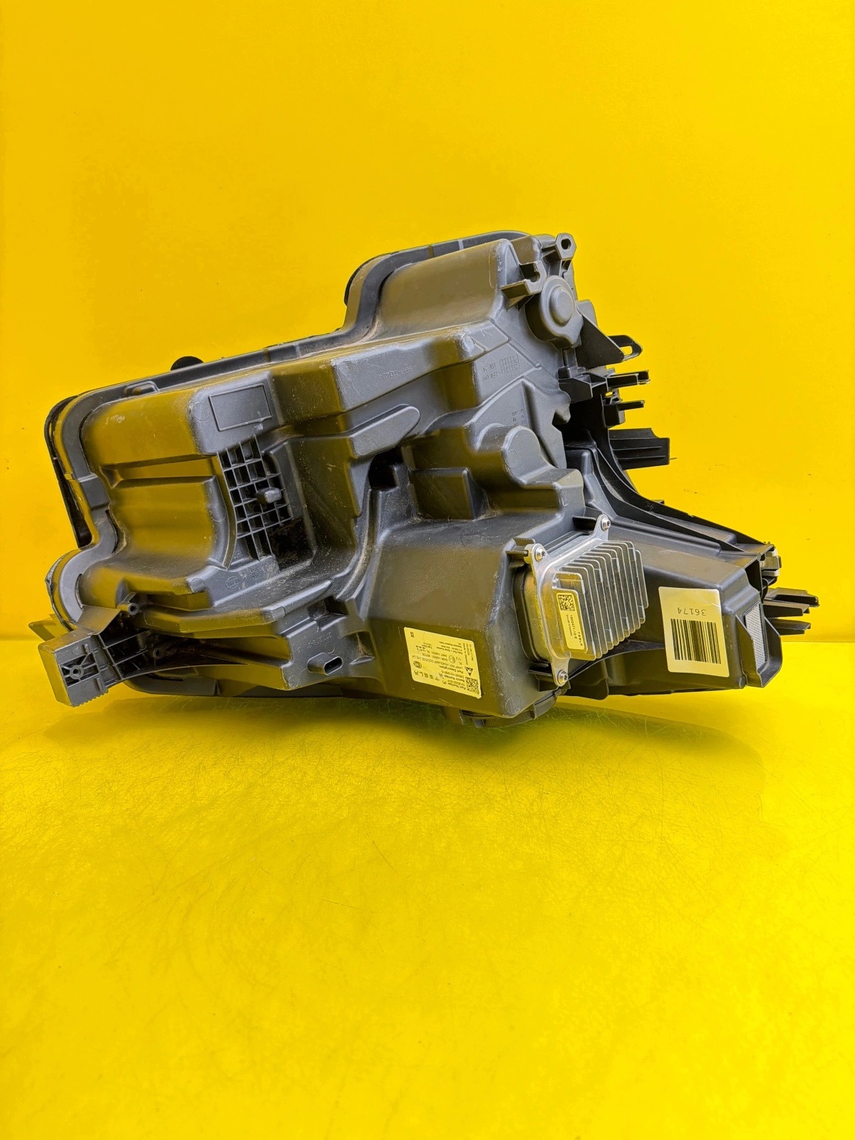 light left front Tesla Y Juniper 1918350-00-F