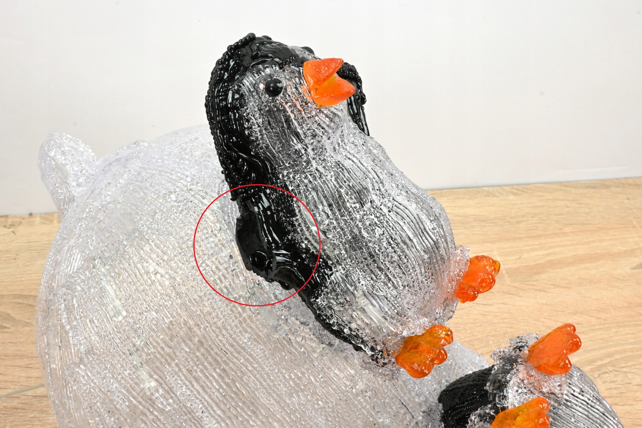 OZDOBA ŚWIĄTECZNA NIEDŹWIEDŹ Z PINGWINAMI 80 LED BOŻE NARODZENIE Kod producenta FEE-878313