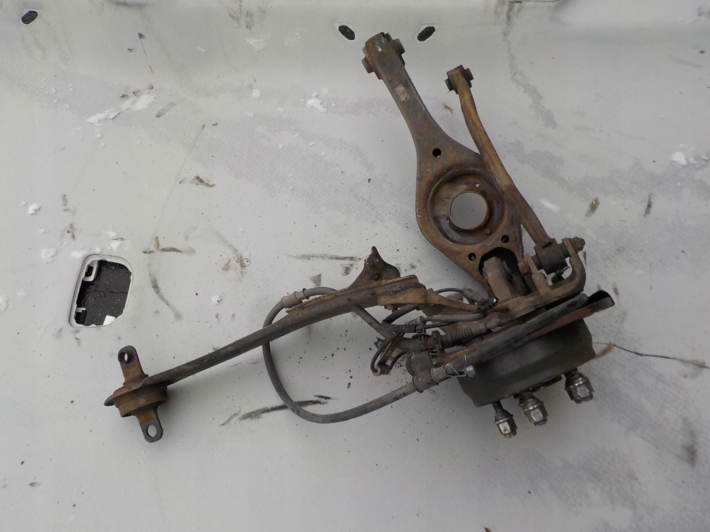 swing arm left rear part kia ceed and kombi 2009r