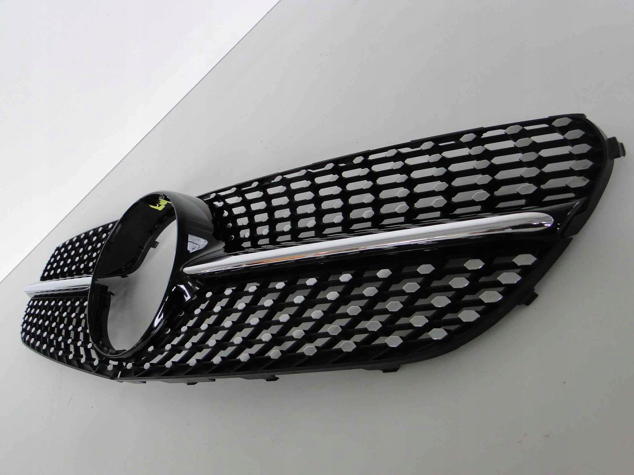 MERCEDES CLA 117 GRILL ATRAPA DIAMENT SVAROWSKI Numer katalogowy części GRILL CLA 117 DIAMENT AMG