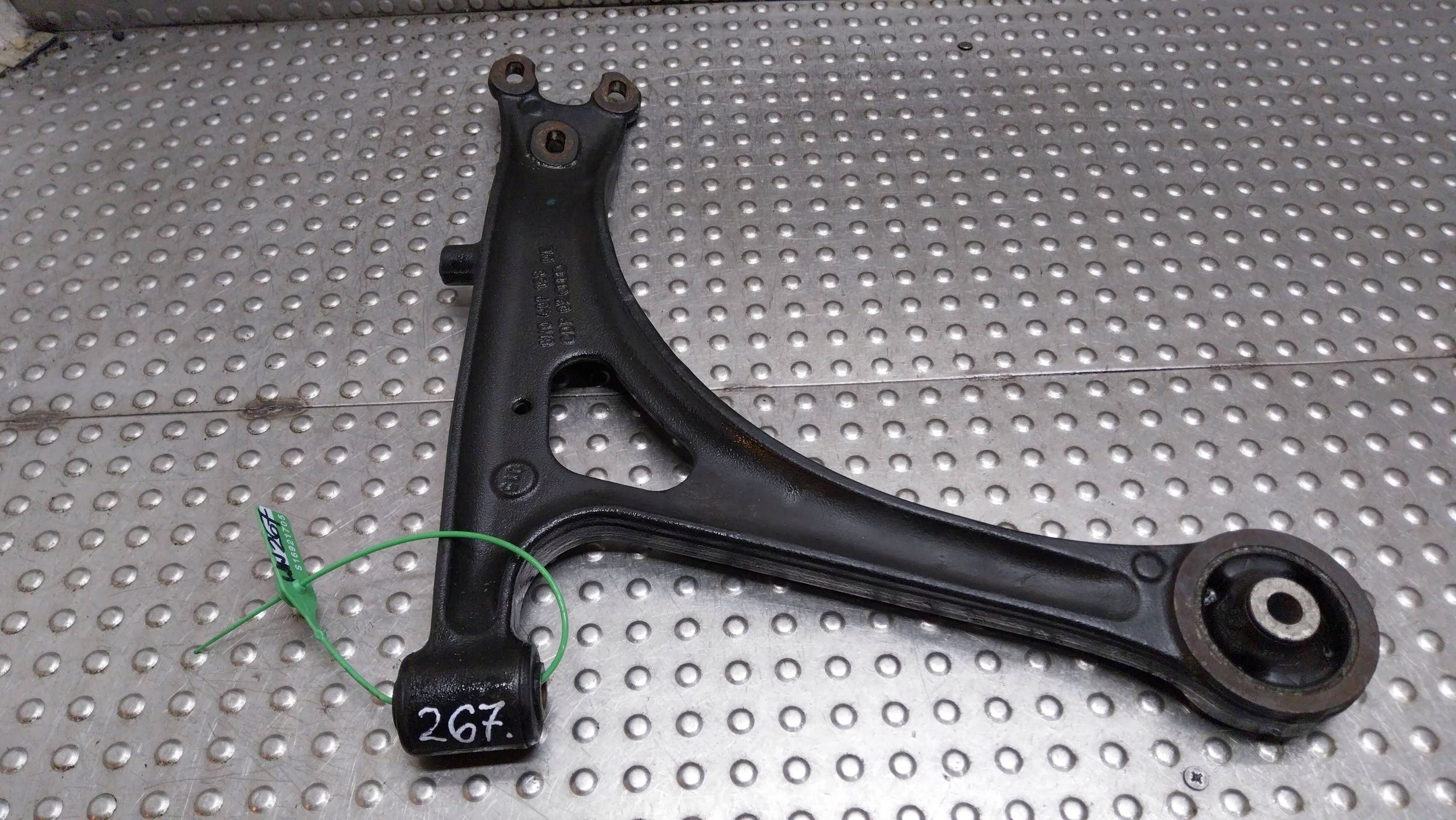 arm right front 8N0407158 AUDI TT 8N