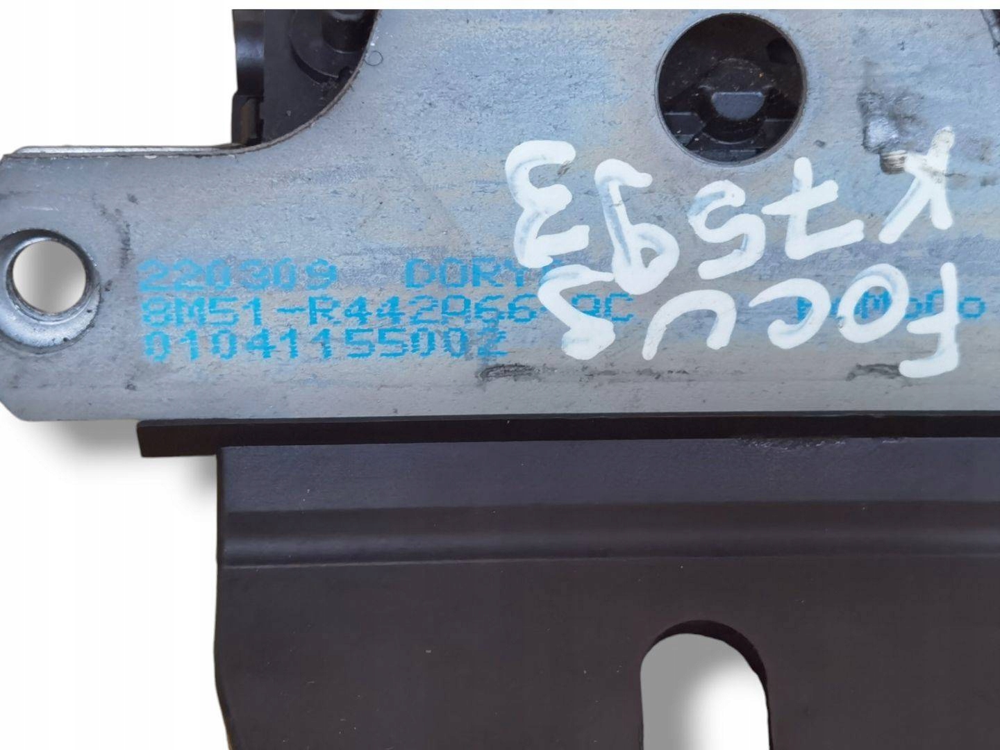lock bonnet boot Ford Focus 2 facelift 2009 8M51-R441A66-BC