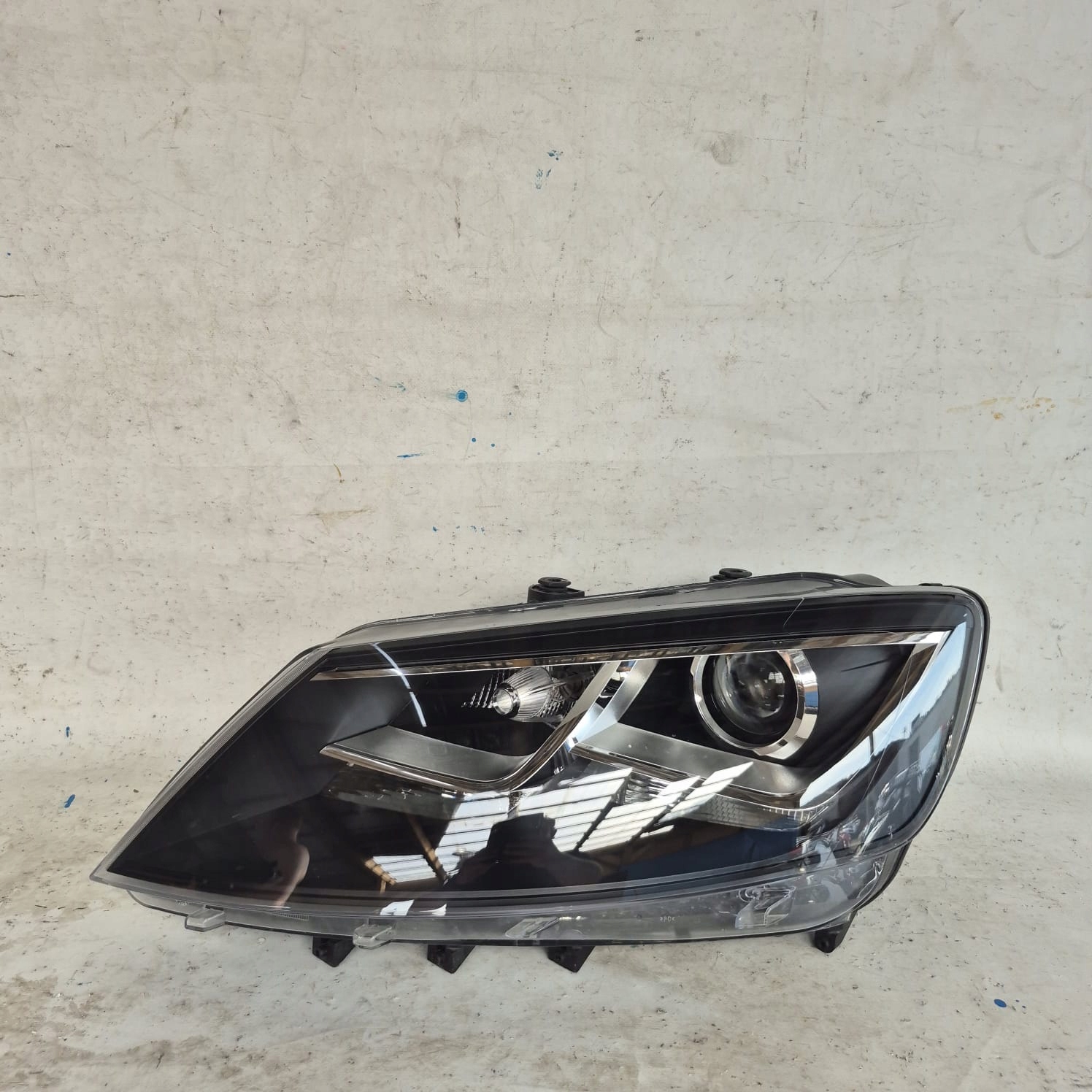 SEAT ALHAMBRA II 7N 10- light left front front XENON 7N5941751