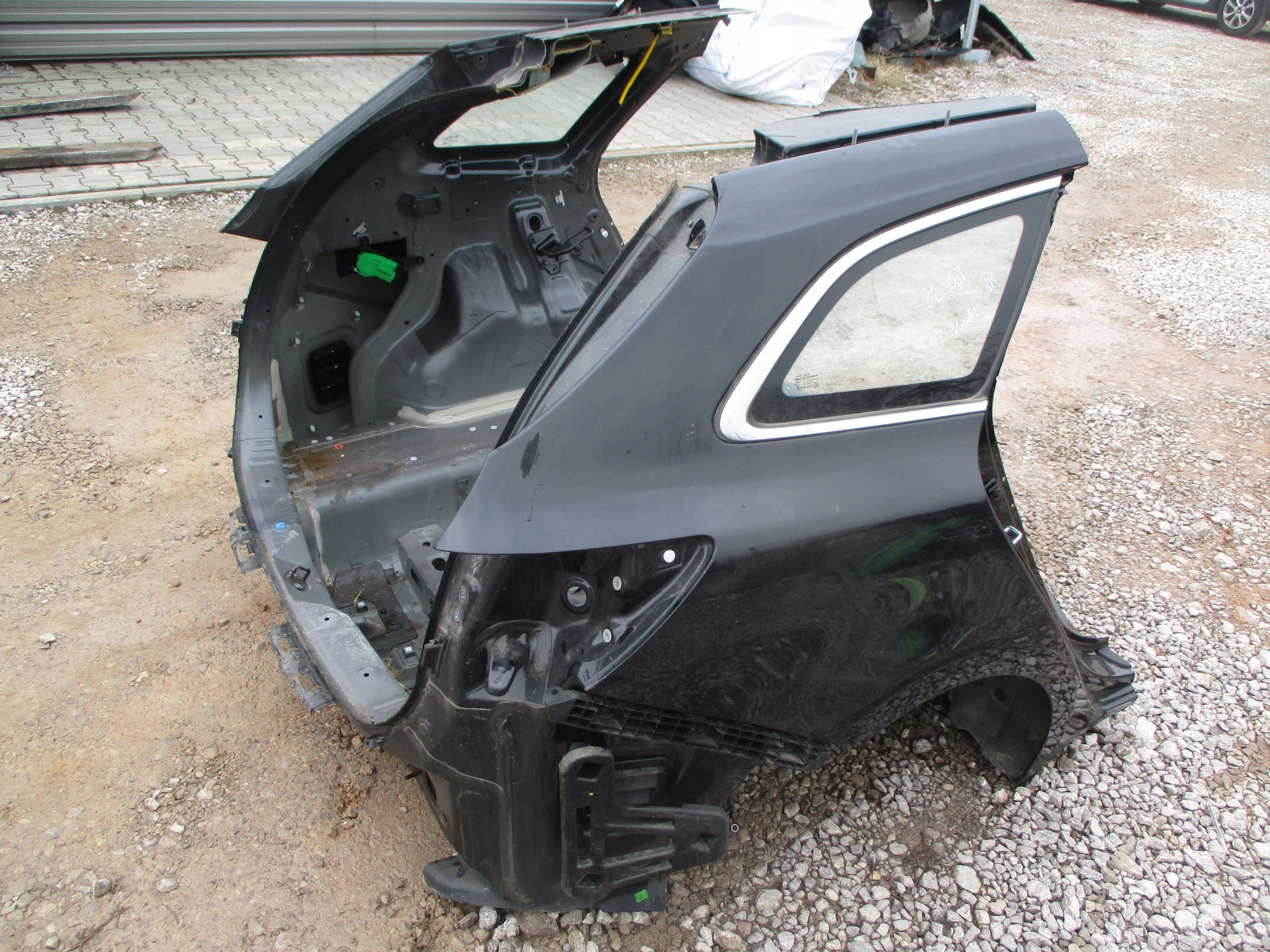 KIA CEED II 2012- KOMBI BŁOTNIK TYLNY PAS WANNA Producent części Kia OE