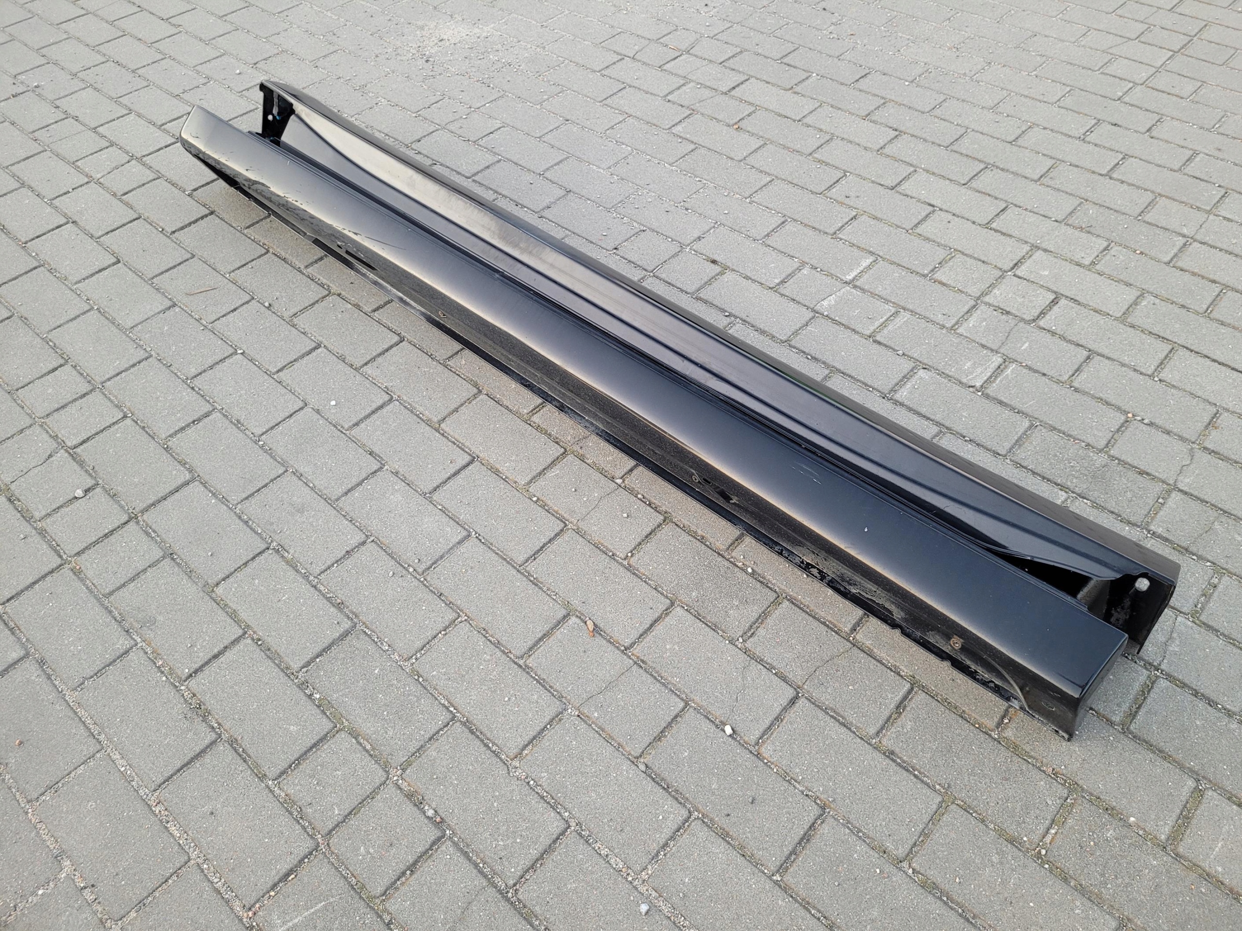 moulding threshold left threshold left 6512A421 MITSUBISHI OUTLANDER 3 III X42