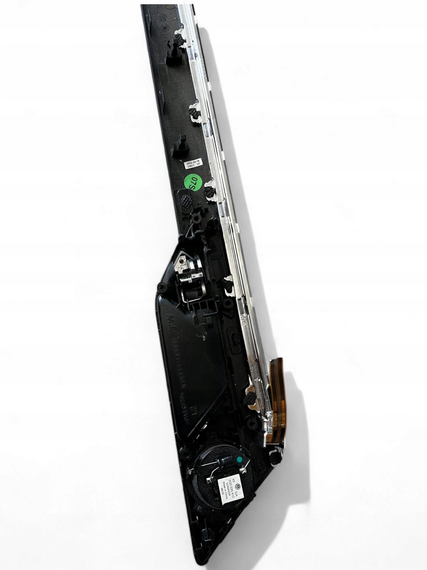 vw PASSAT B8 ручка двери молдинг левая зад 3G0867449A