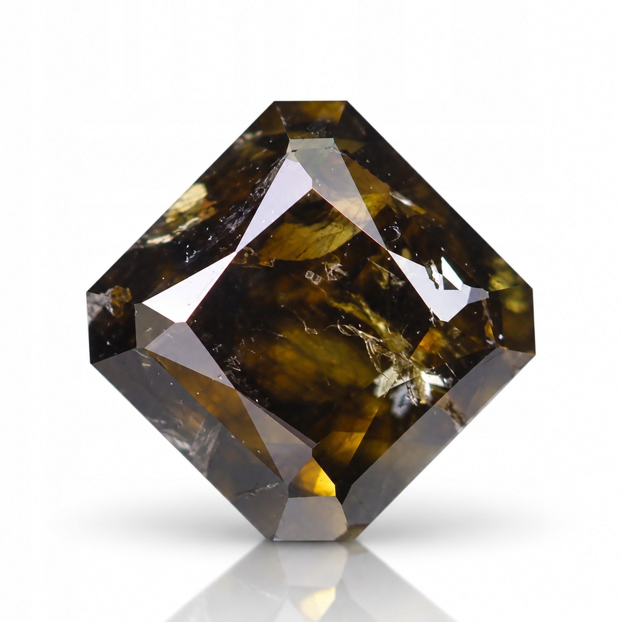 Přírodní diamant 0.55 ct Hnědý radiant I3 certifikát Wbd