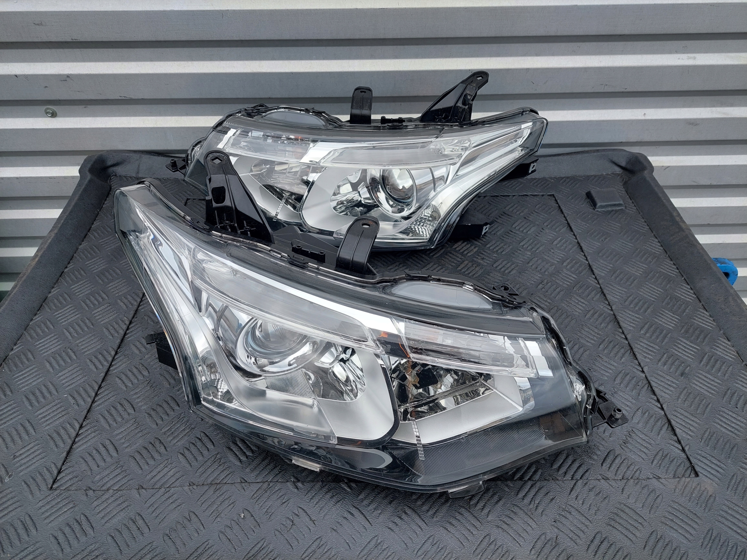 light front right front right XENON complete MITSUBISHI OUTLANDER 3 III