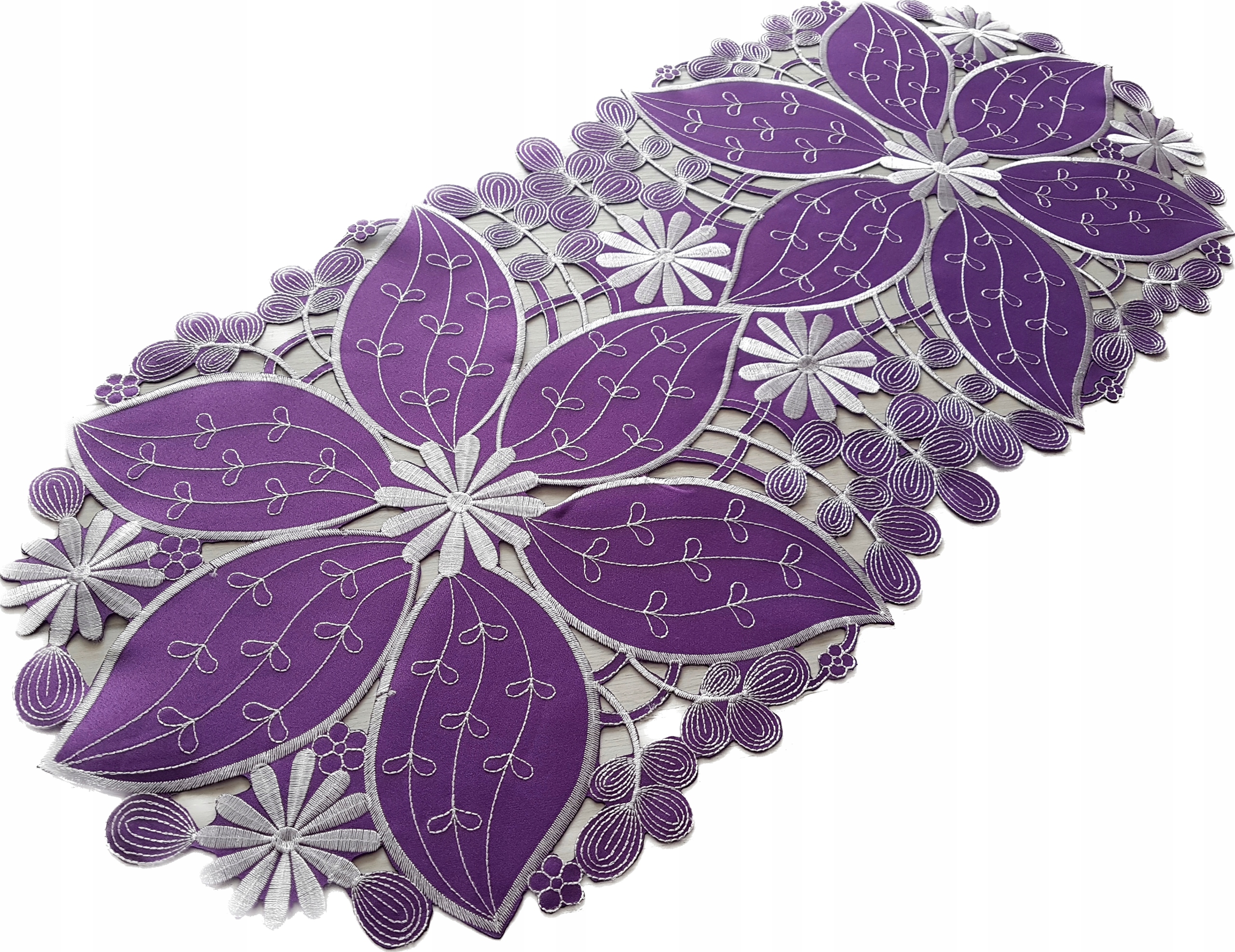 

Bieżnik fioletowy delikatny 40 x 90 cm Kwiat