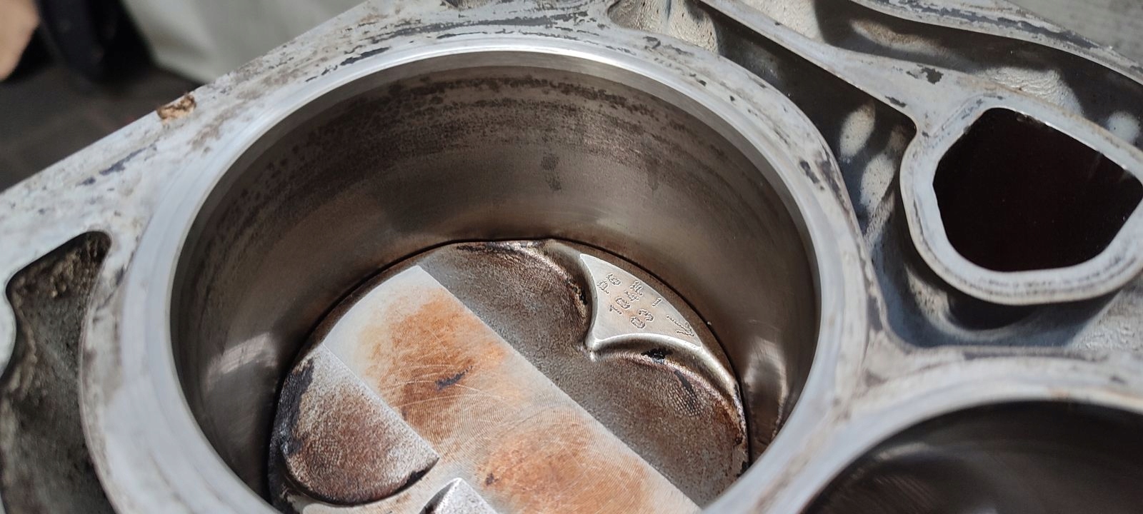 Blok dol motore BMW E46 N46B18AA