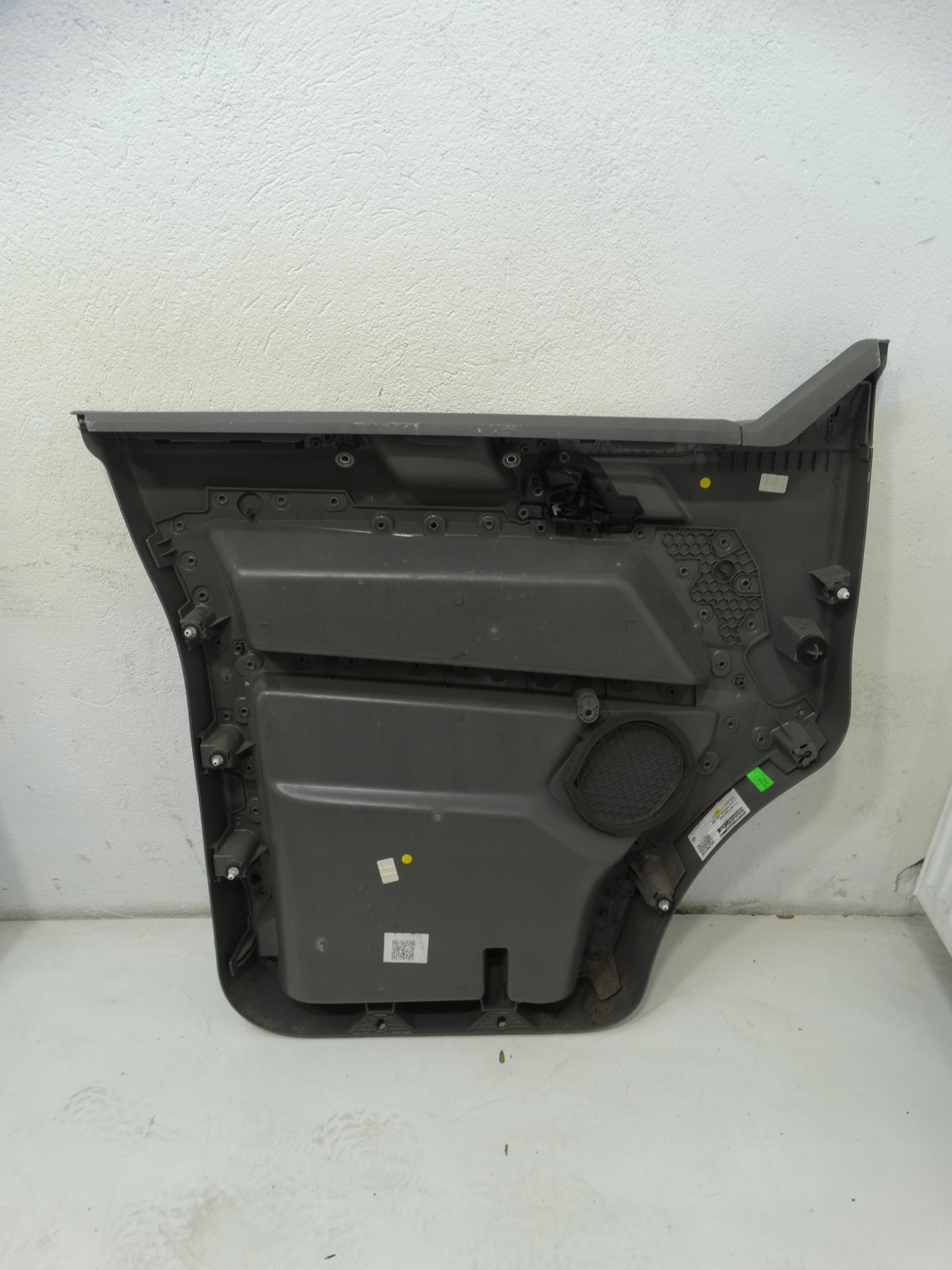 upholstery side door right front VW T6.1 TRANSPORTER 7LA868678