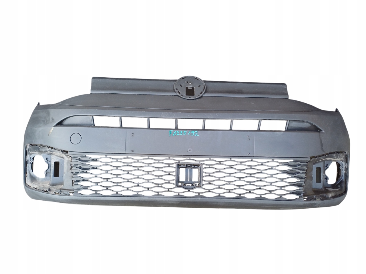 VW CADDY 4 IV 20- ZDERZAK PRZÓD 2K7807221