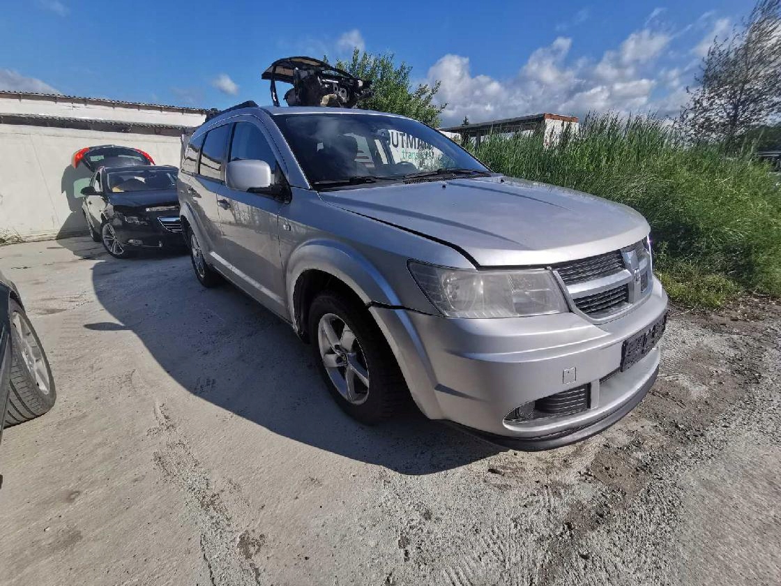 Dodge JOURNEY стартер 2009 2.0л