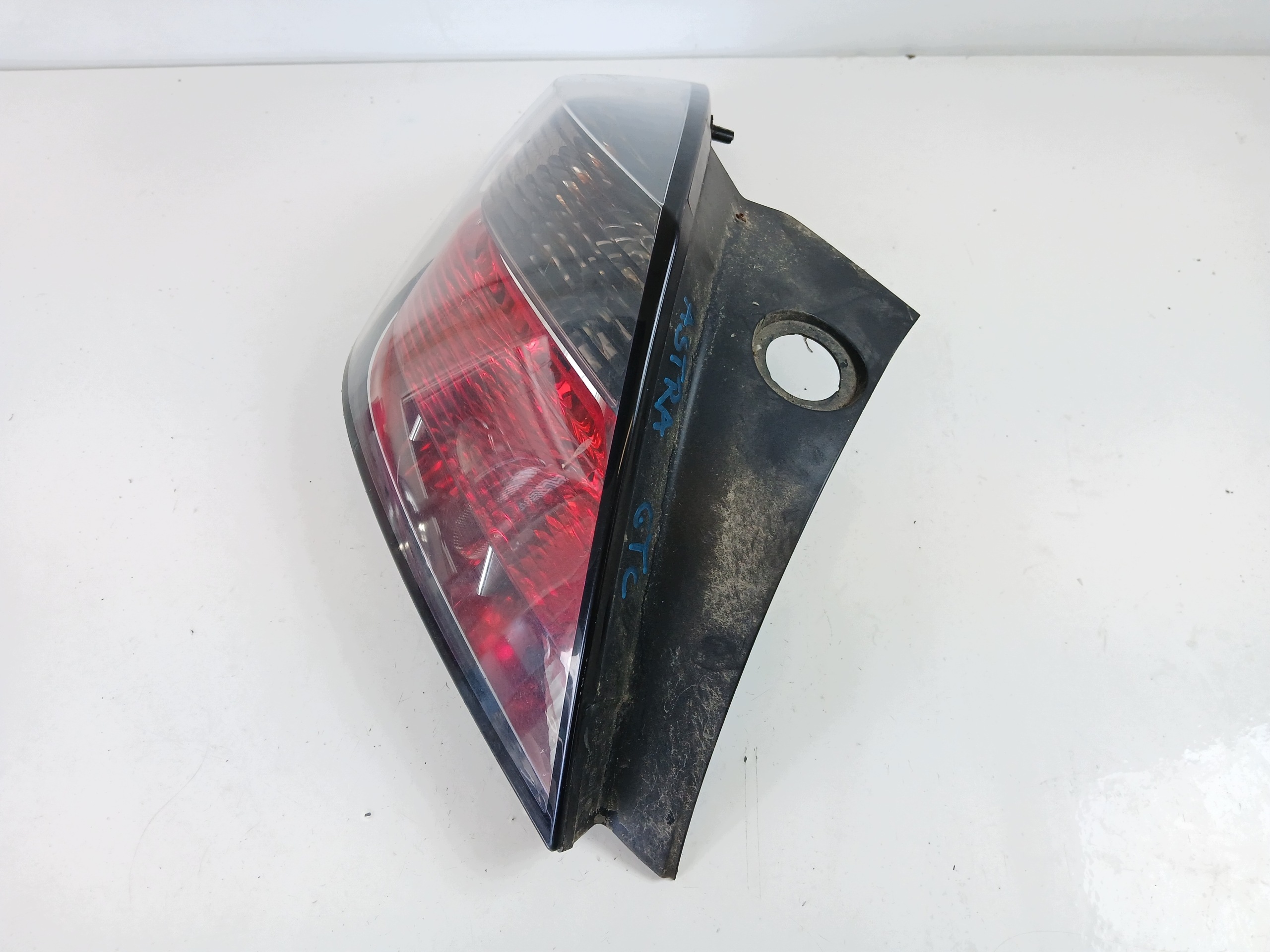 OPEL ASTRA III H HB light left rear part GTC