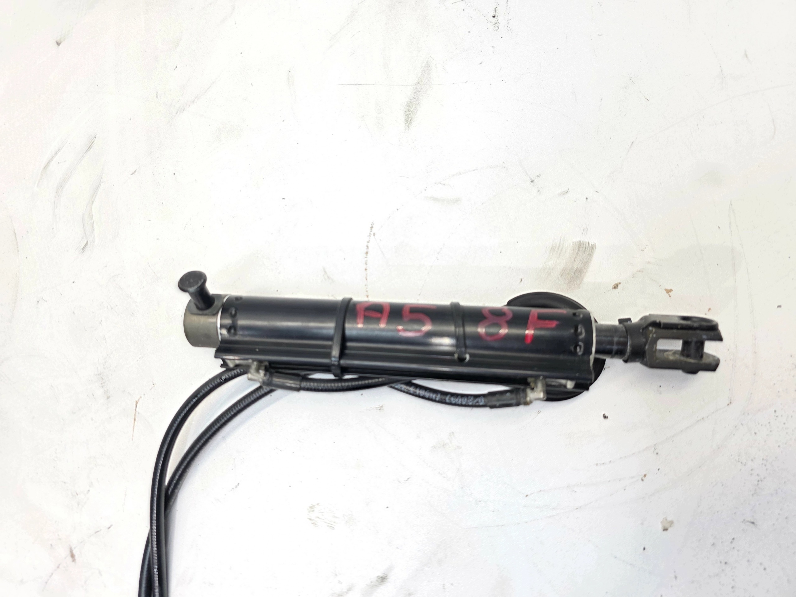 válec hydraulický teleskop střechy pravý AUDI A5 8F CABRIO 8F0871605