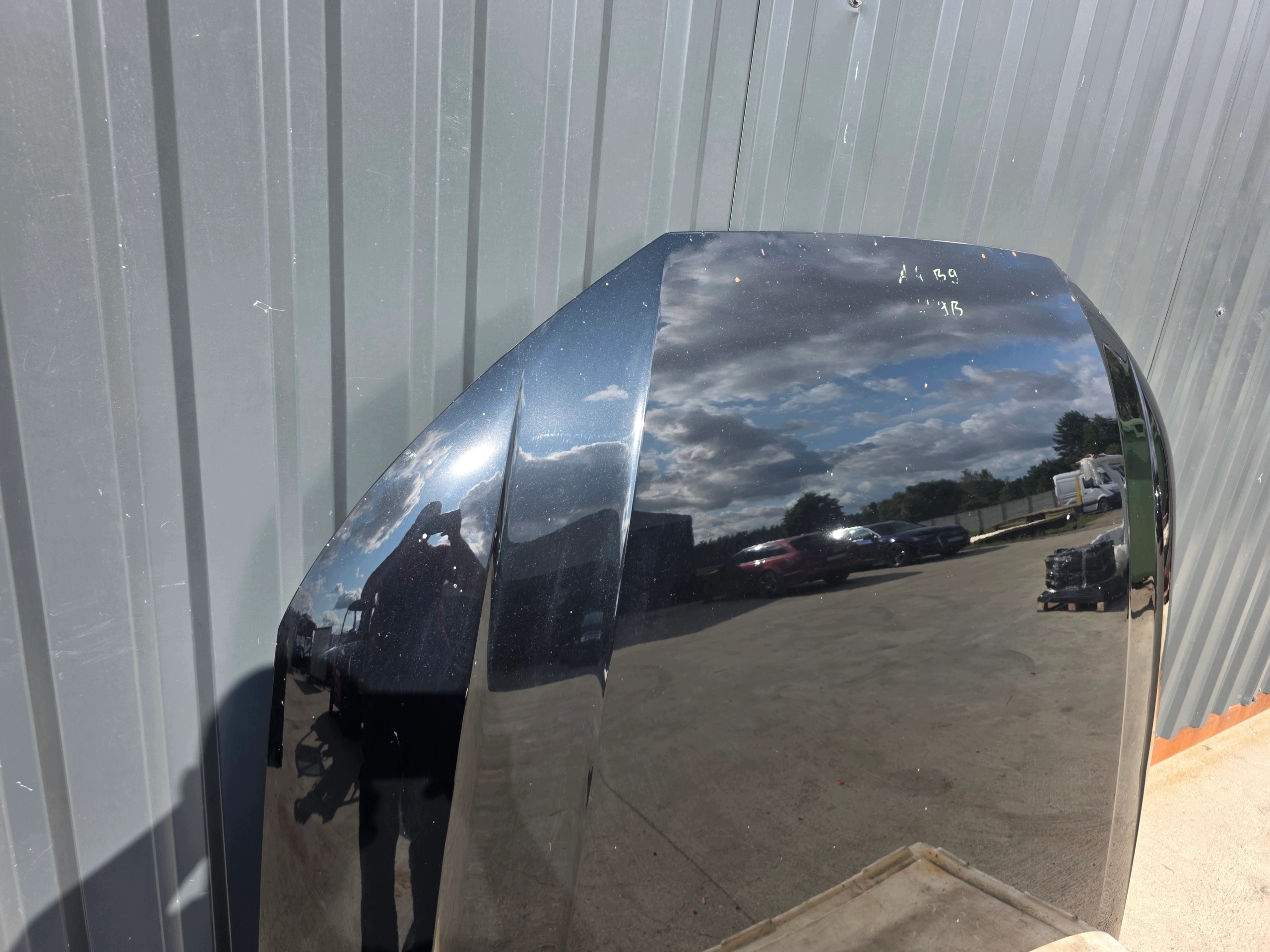 Capot AUDI A4 B9 8W Original LY9B 2016-2019 !!!