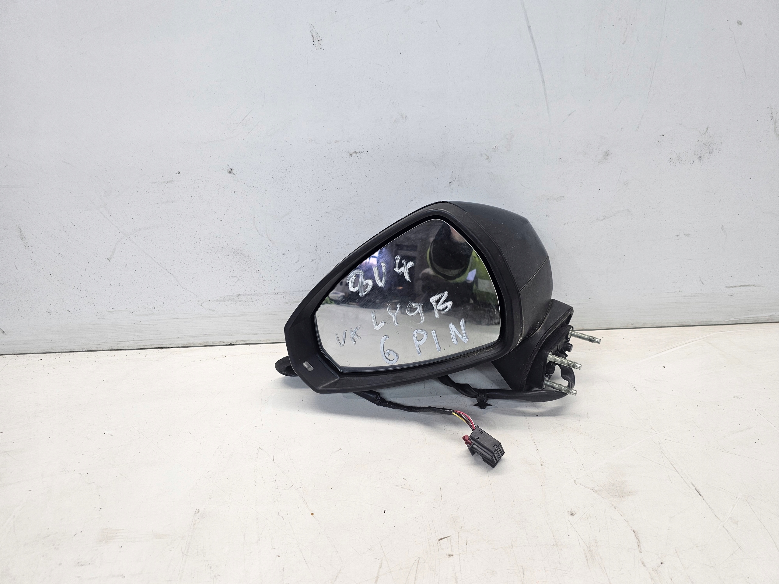 mirror exterior left AUDI A3 8V 8V4 LY9B 6-PIN UK