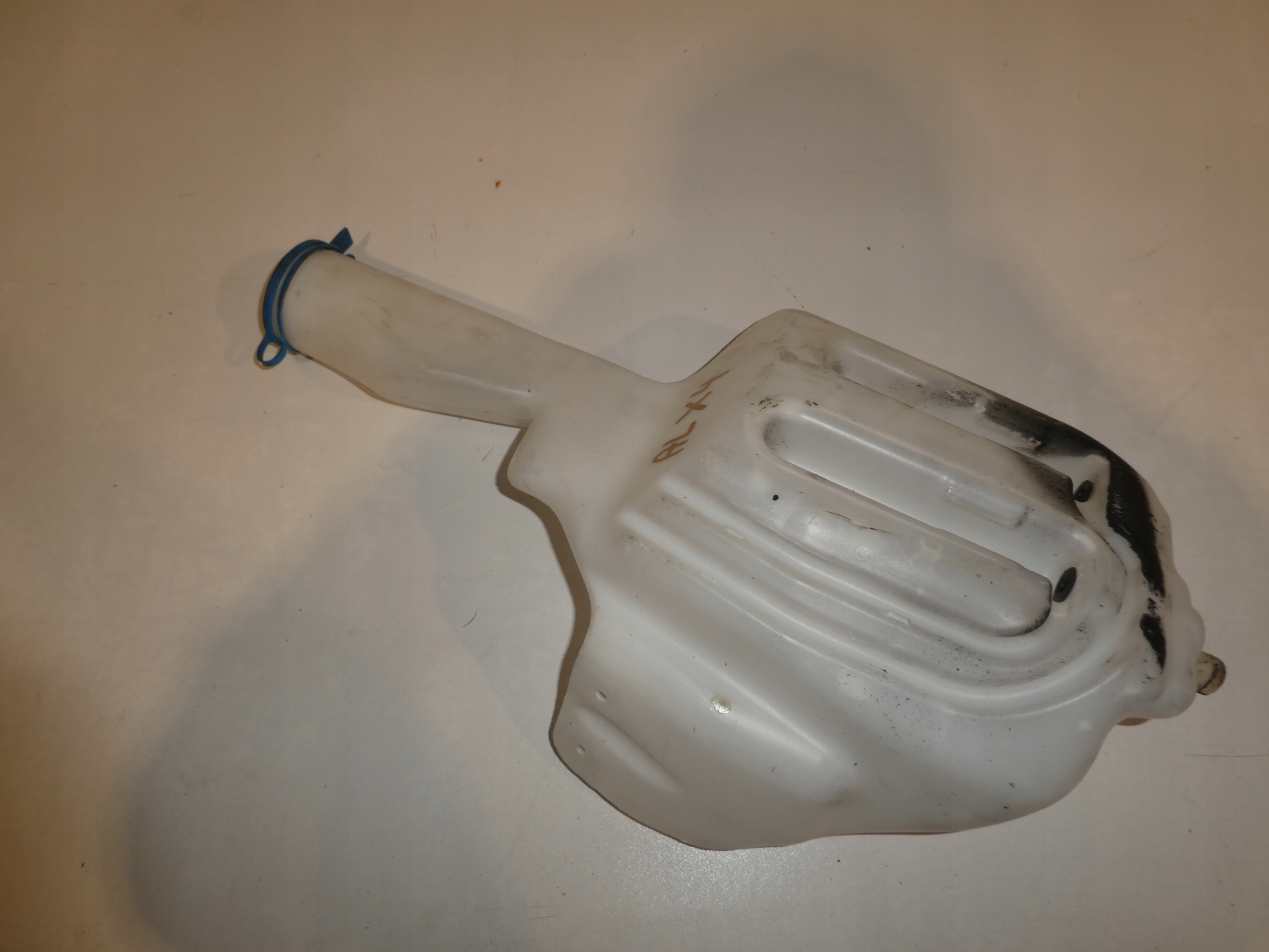 washer fluid tank SPRINTER 906 A9068690220