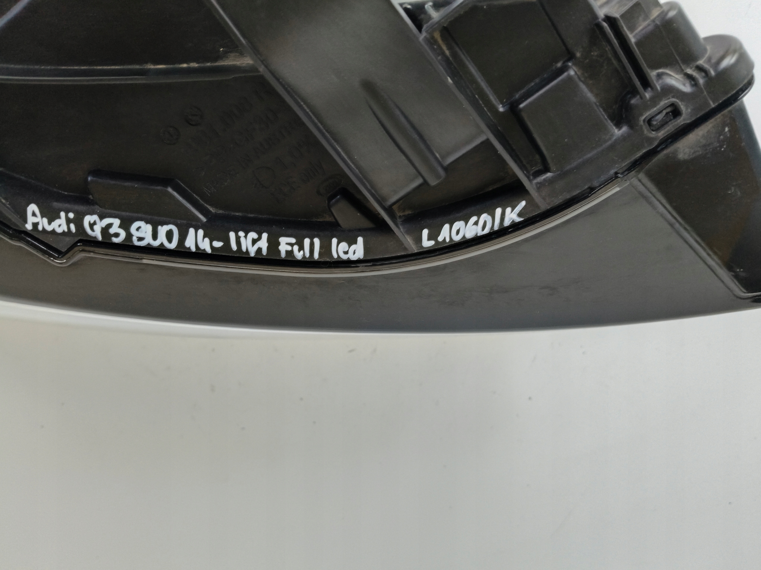 light right REFLEKTOR AUDI Q3 8U 8U0 14- LIFT FULL LED