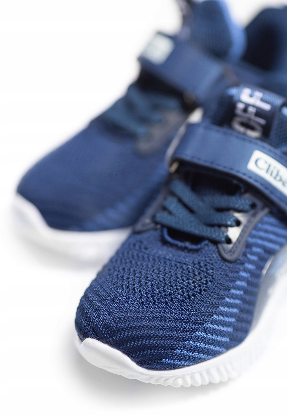 Adidaski CLIBEE dziecięce wygodne buty sportowe granatowe oddychające 26 Bohater brak