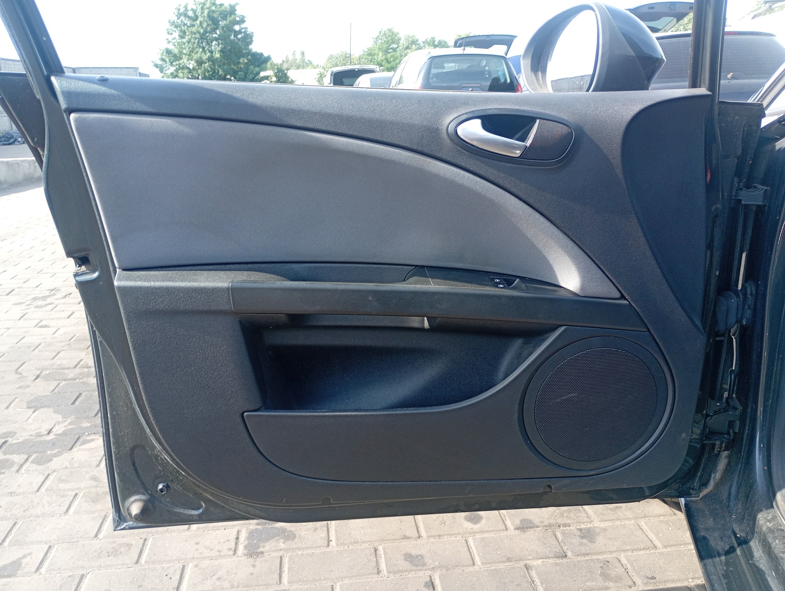 verkleidung Seite links vorne Seat Leon 2 II 05-13