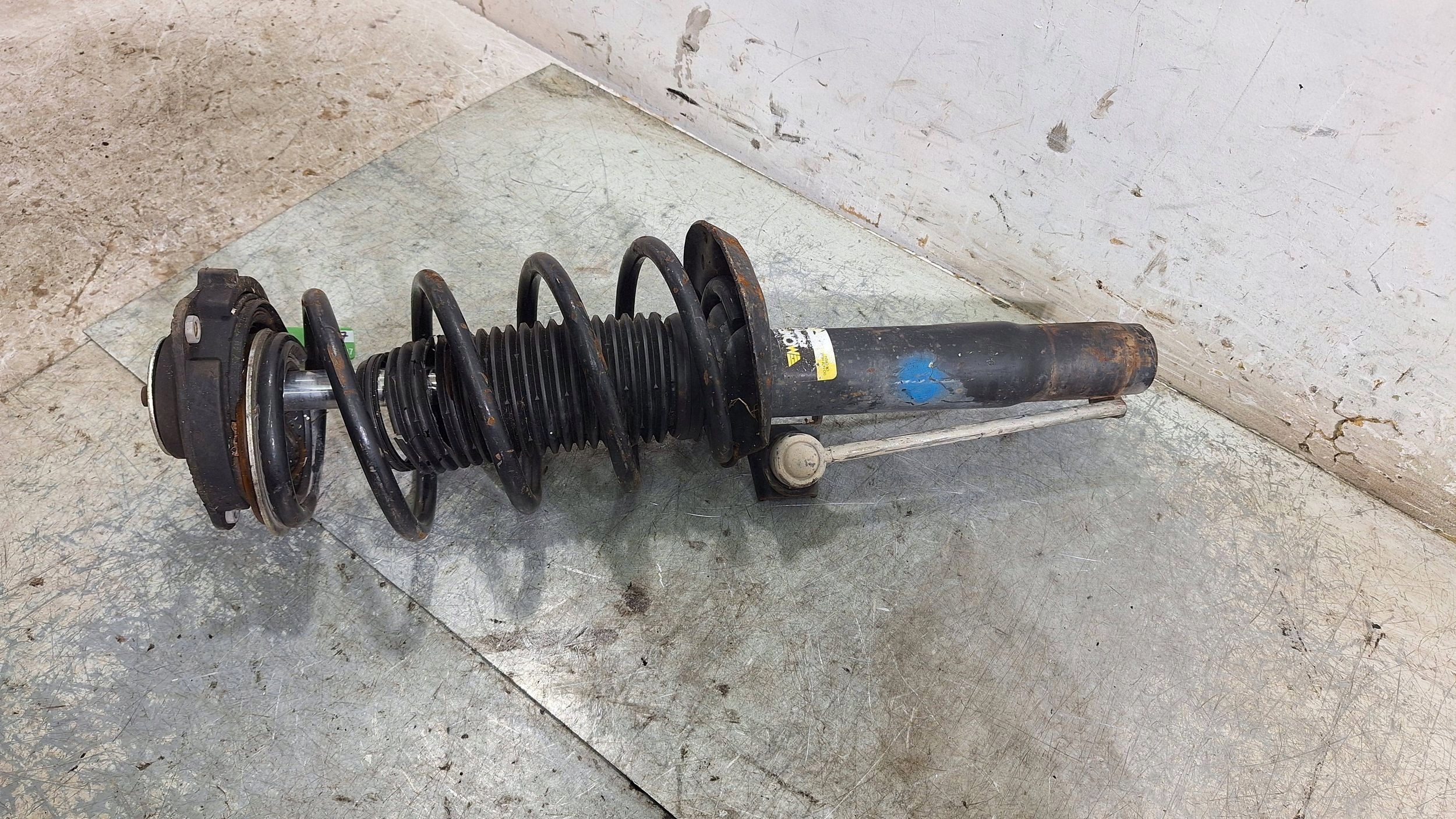 shock absorber right front 1K0413031BH VW GOLF V plus LEON II YETI OCTAVIA II