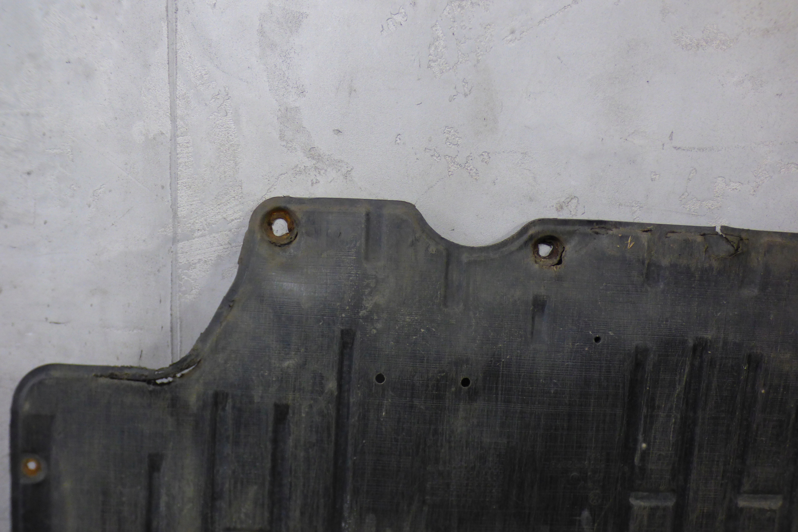 cover lower below engine 5C0825237B VOLKSWAGEN JETTA 6 VI 5C
