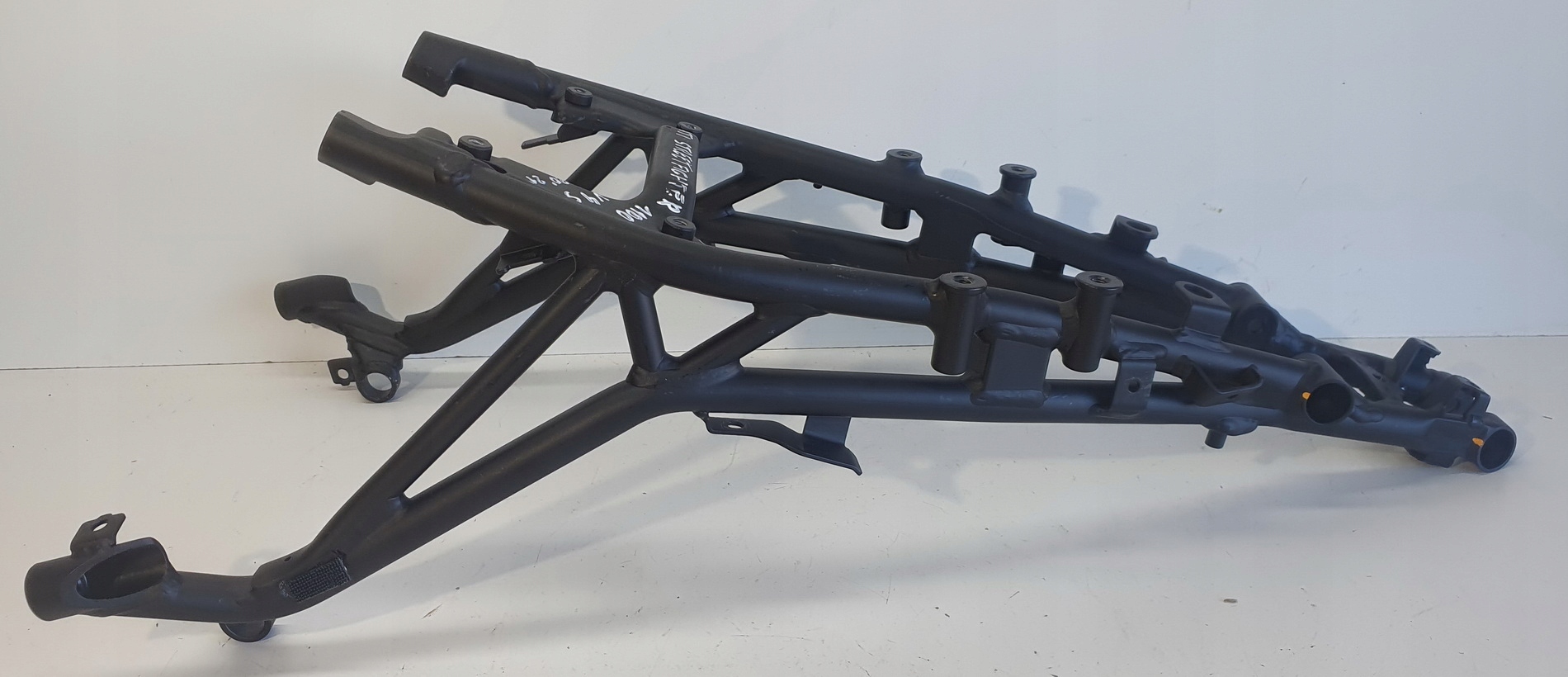 Задняя рама Ducati Streetfighter 1100 20-22r