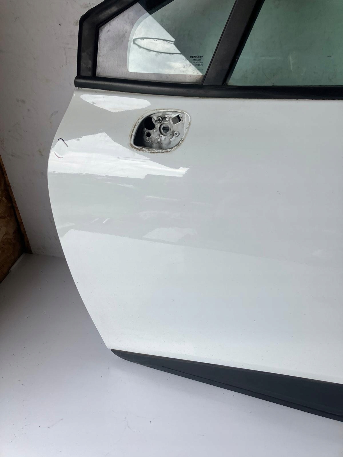 dvere ľavý predok CLIO IV DV369