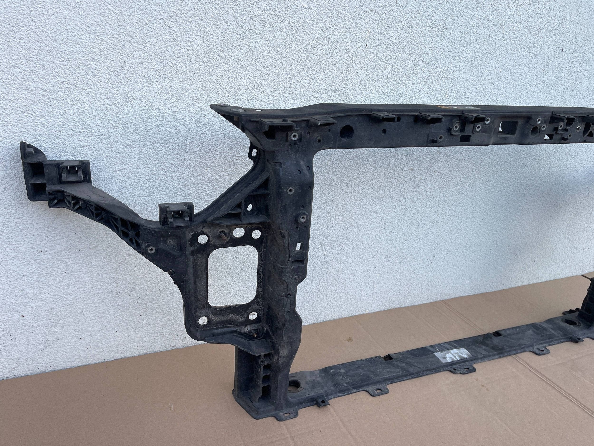 support panel for radiators front pillar KIA CEED 3 III 18- 64102CR200