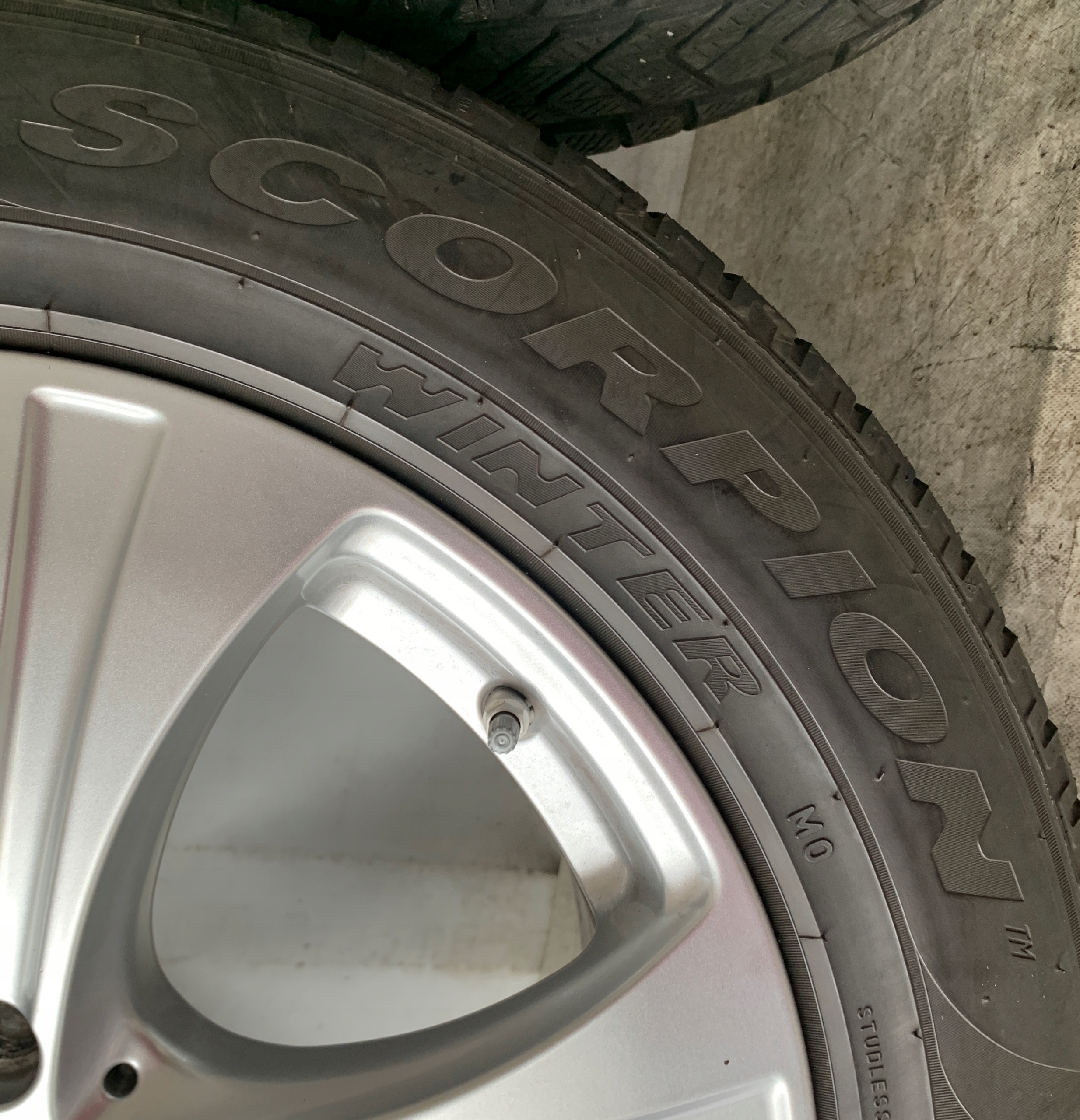 wheels disc 18'' 8J ET38 GLC A2534010800 TPMS 5X112