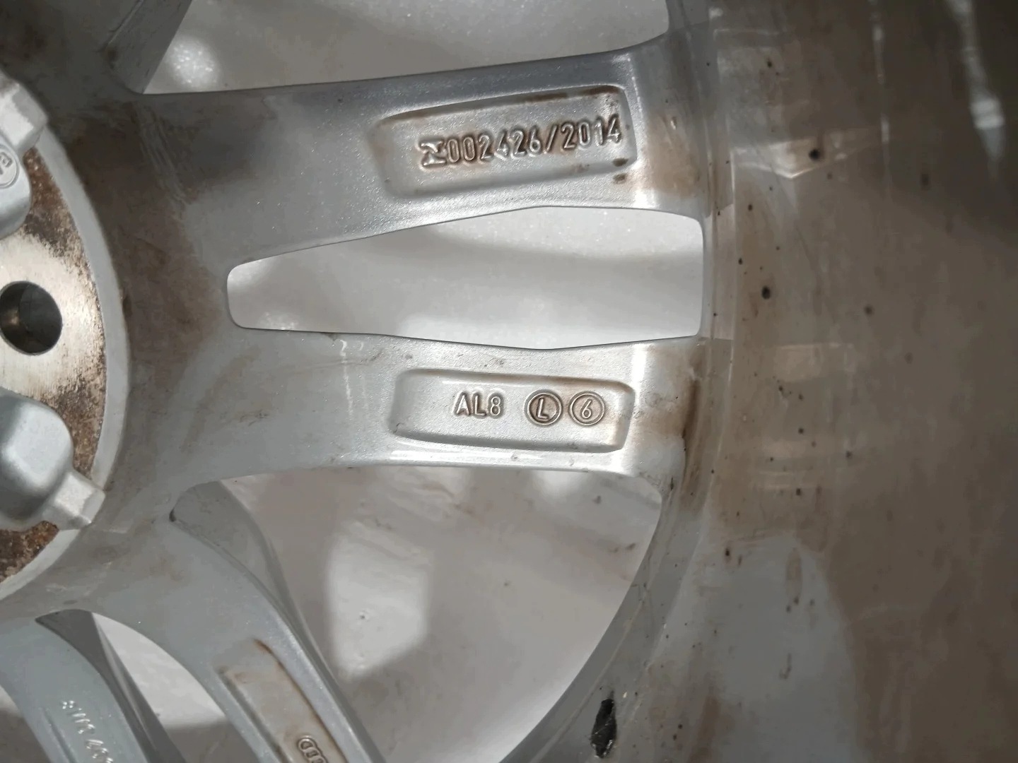 AUDI OE disk hliníkový 18" CALI 8W0601025HK