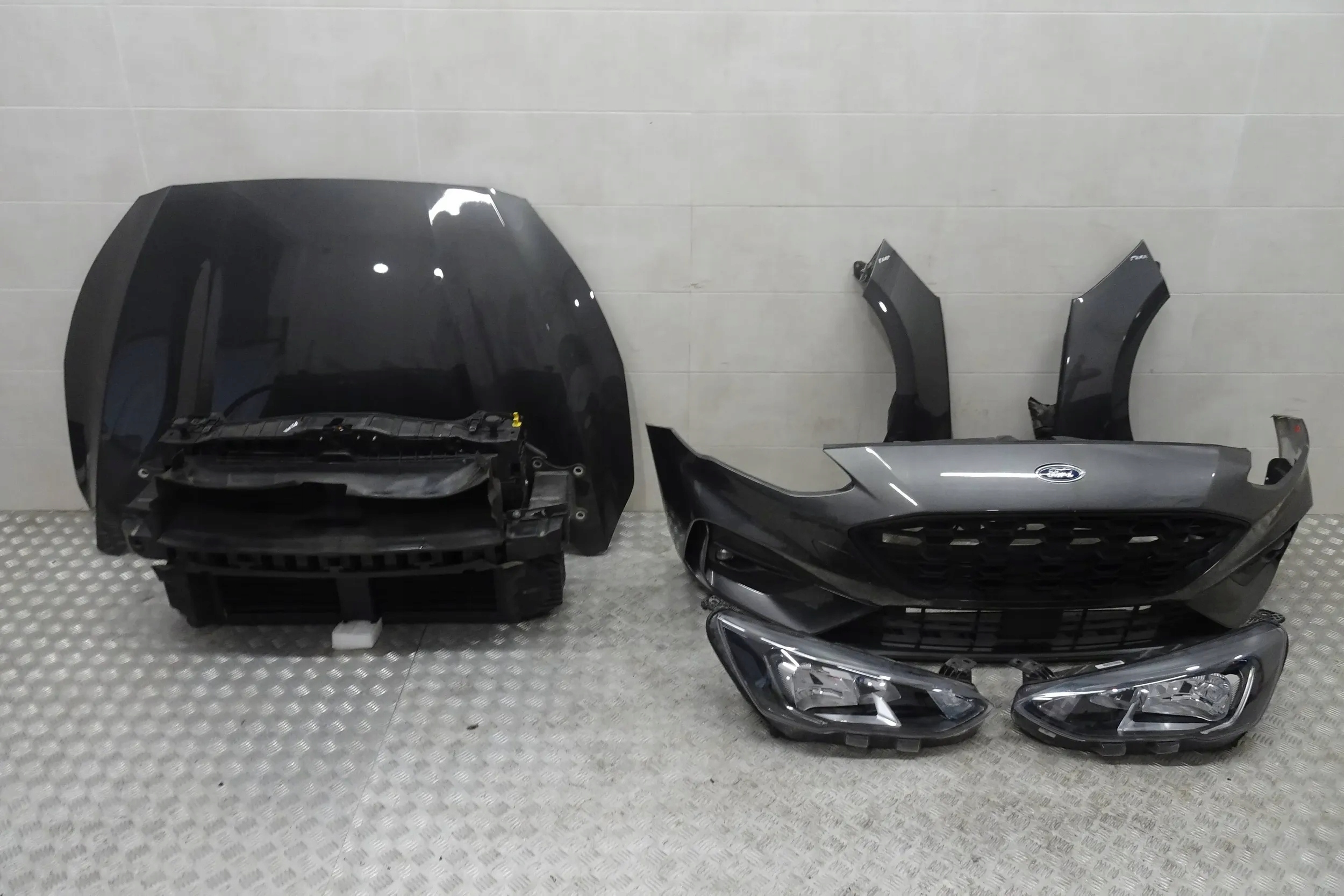 FORD FOCUS MK4 ST-LINE MASKA BŁOTNIKI KOMPLETNY PRZÓD LAMPY ZDERZAK 18- Numer katalogowy części FOOOOCUS