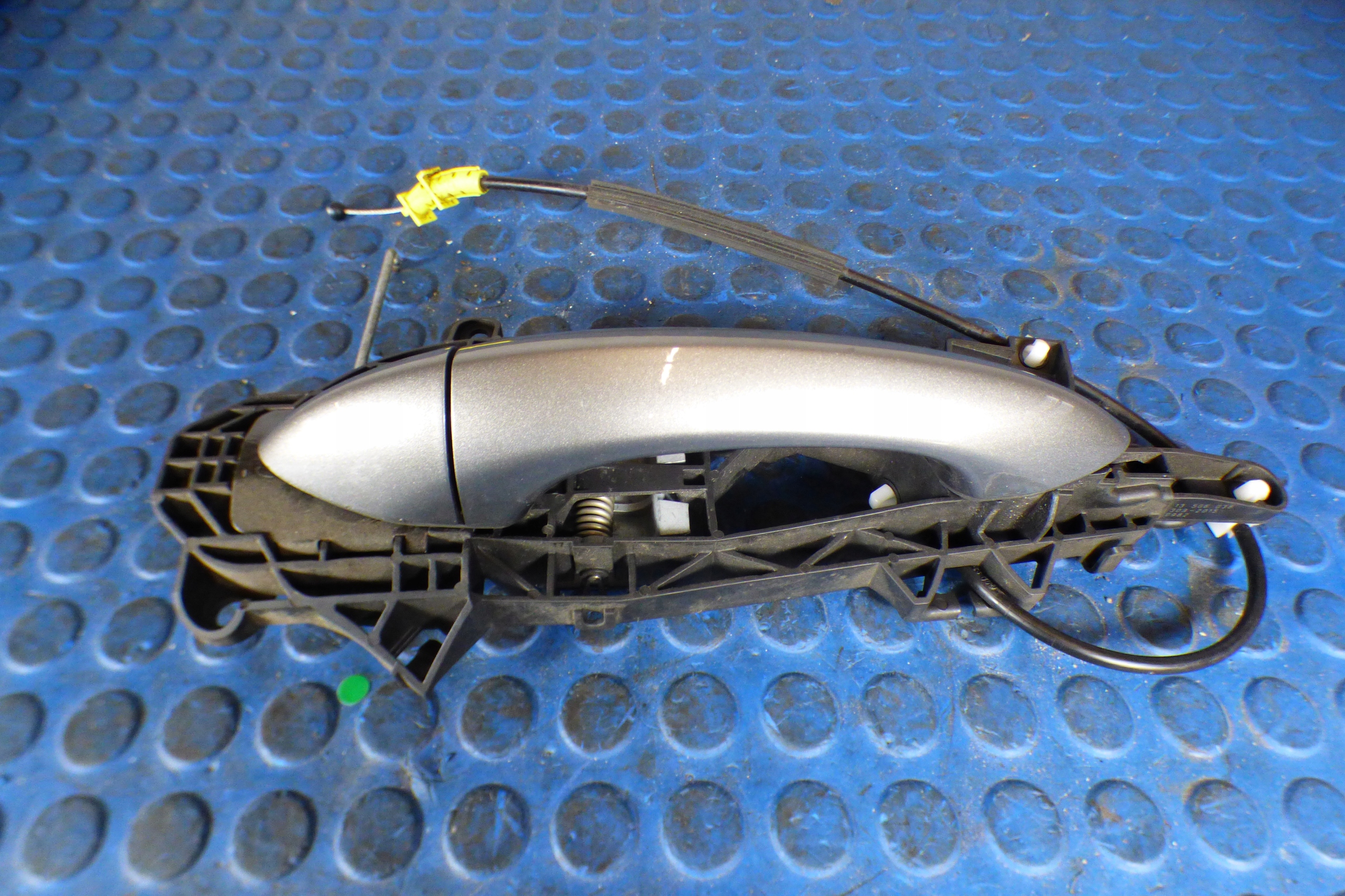 handle holder door left front 13506038 Z41W Opel Astra K V