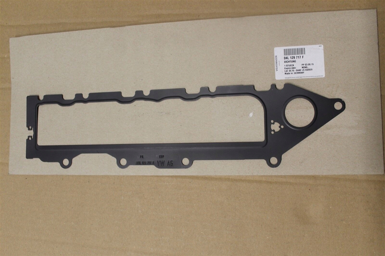 Uszczelka intercoolera wodnego VW AUDI SKODA 04L129717F