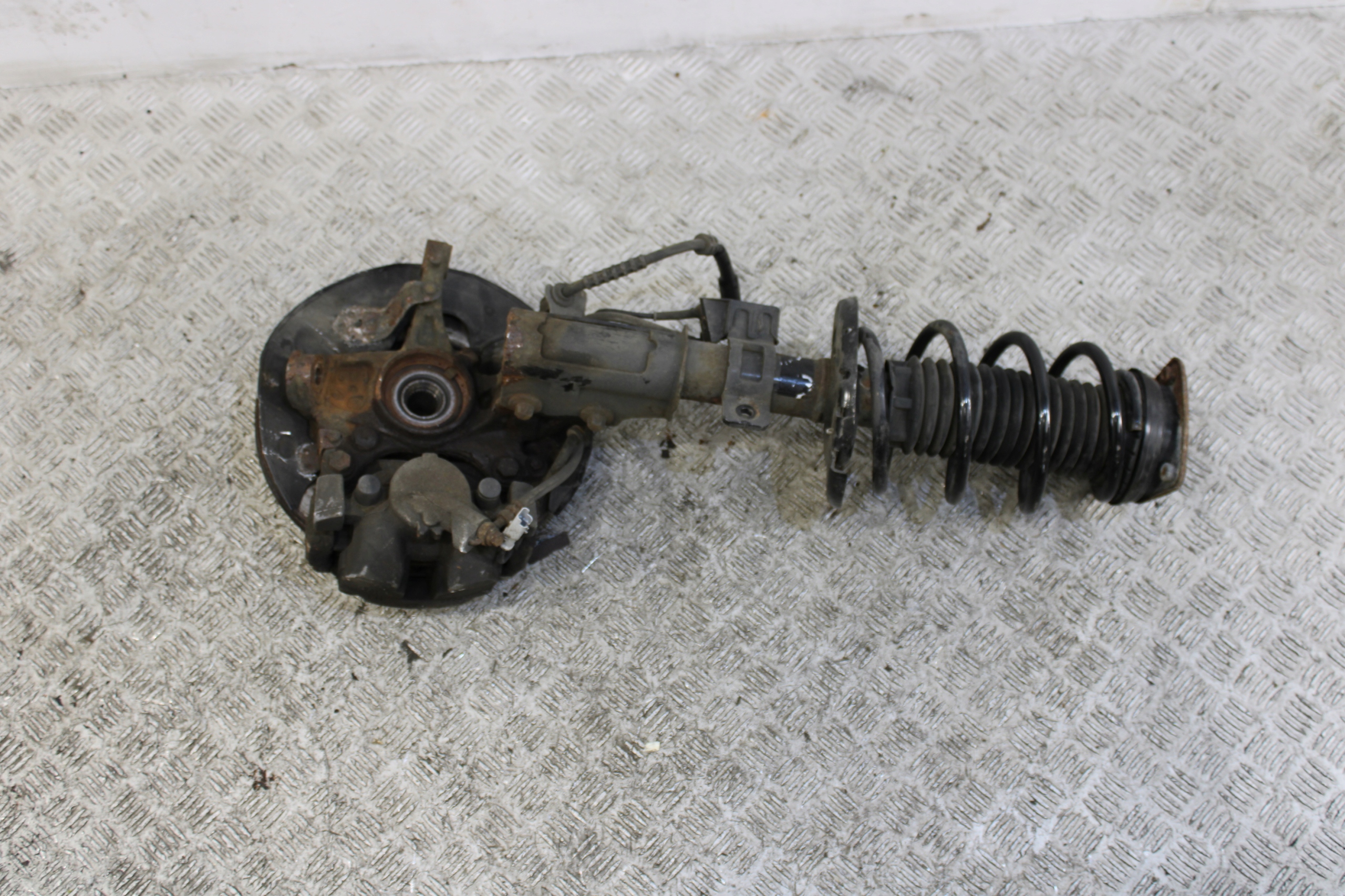swing McPherson shock absorber left front PEUGEOT 5008 II 2