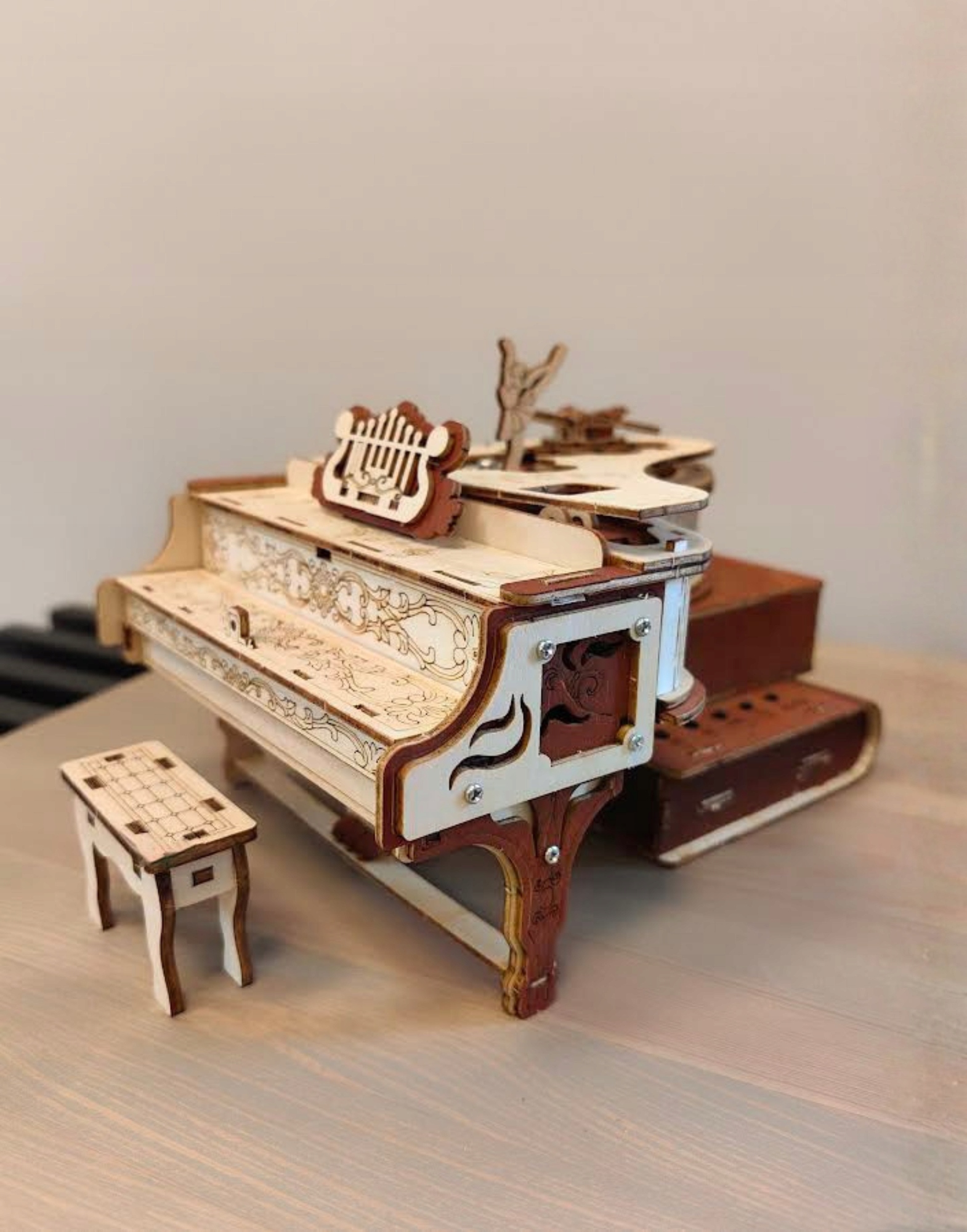 Drewniane puzzle 3D fortepian Bluetooth RegMag 233 el.