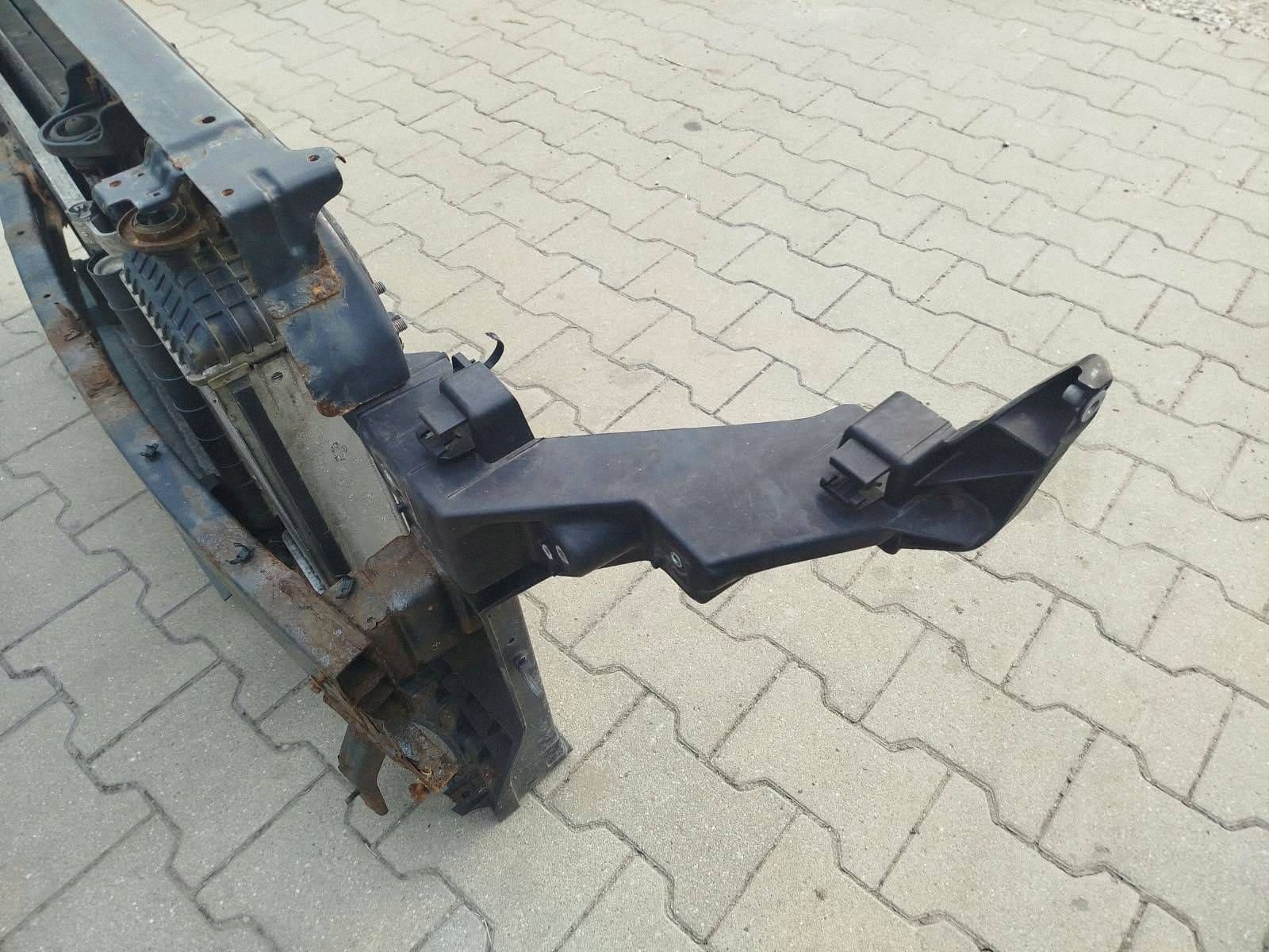 HYUNDAI TUCSON III 1.7 CRDI support panel for radiators sider radiator pillar 2015