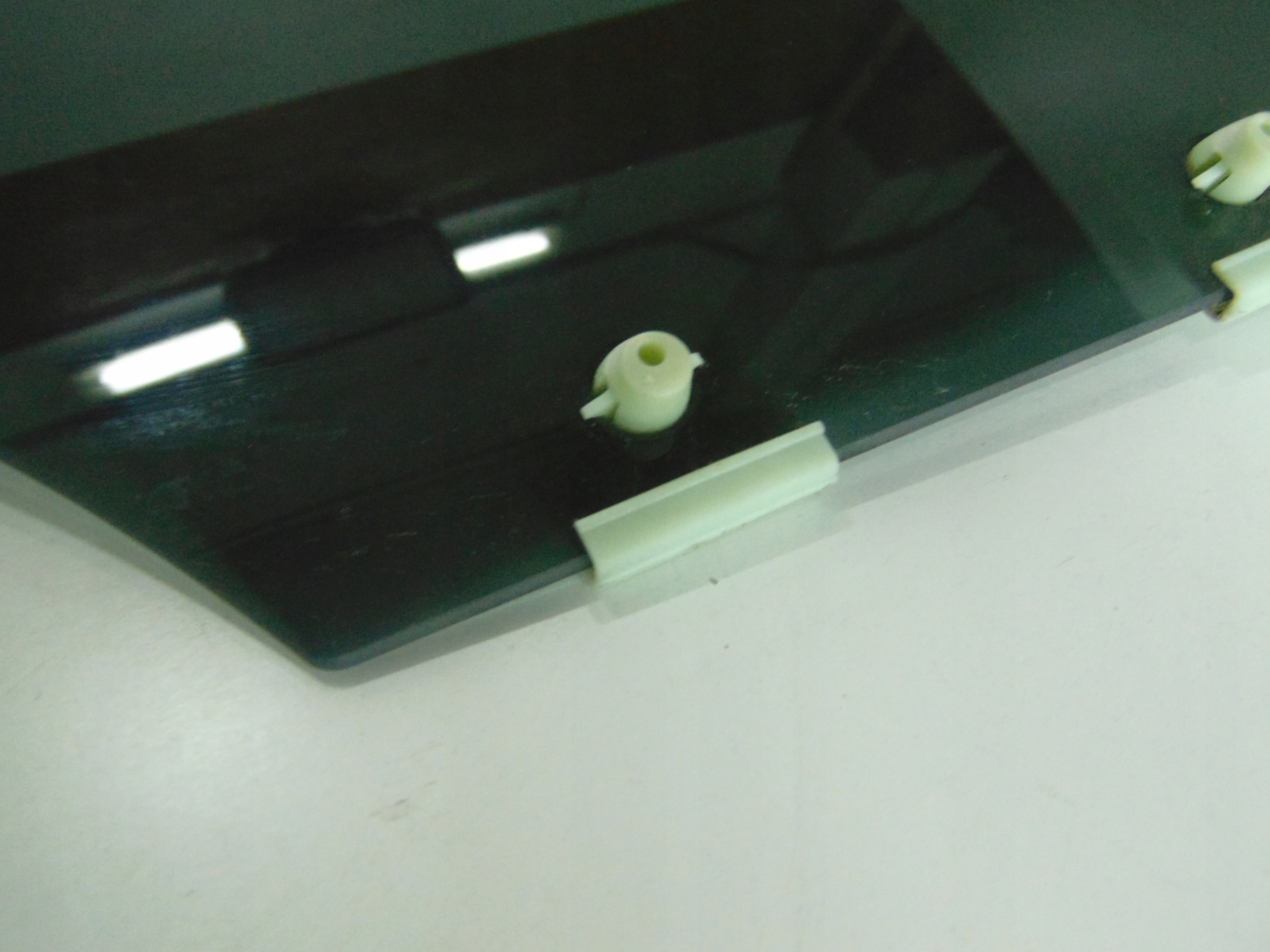 SZYBA DRZWI PRAWY TYL RENAULT TALISMAN SEDAN 2016r Part manufacturer Renault OE