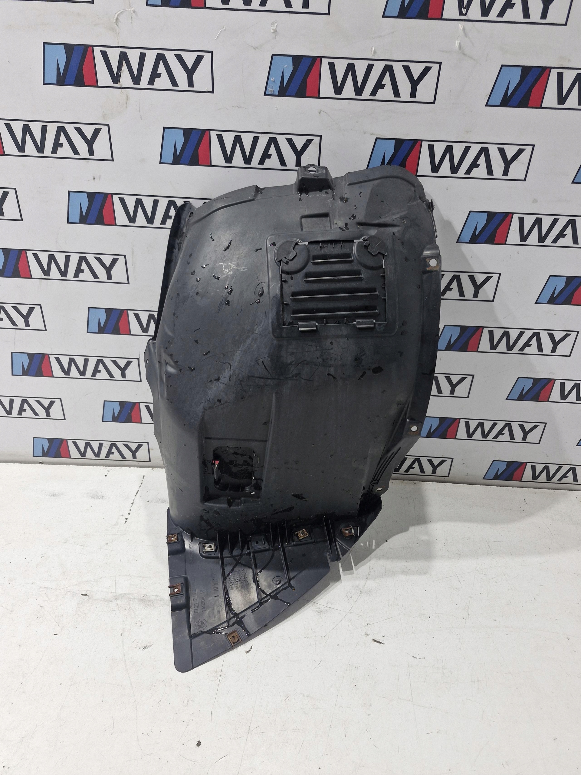 7172499 BMW E90 E91 mudguard left left front front original