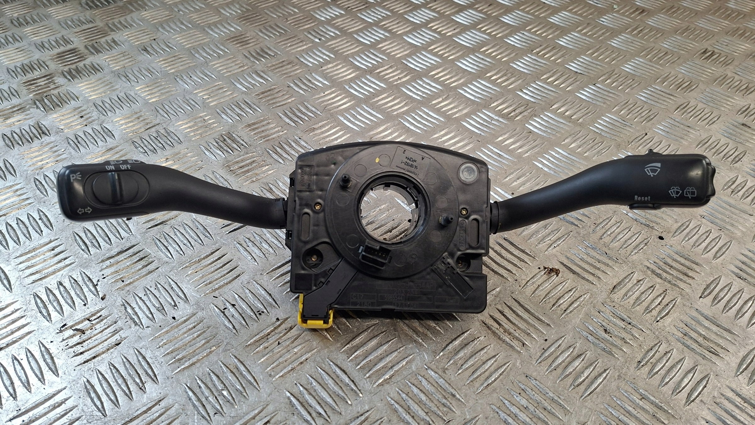 commande levier commodo sous volant VW PASSAT B5 FL