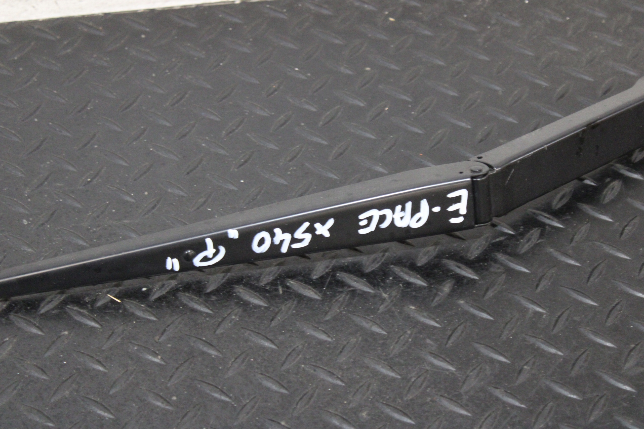 wiper arm wiper right JAGUAR E-PACE X540 LIFT