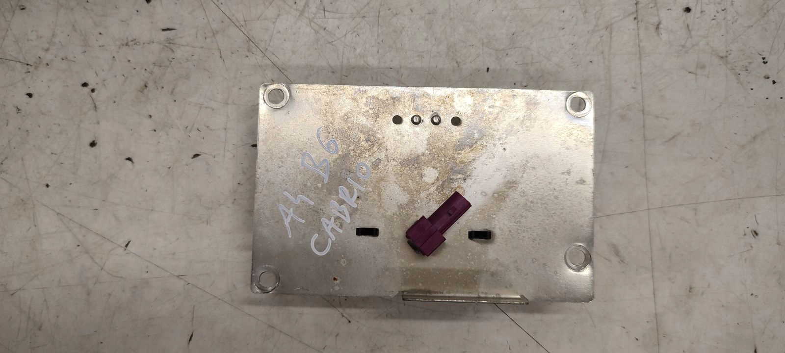 antenna amplifier Audi A4 B6 Cabrio