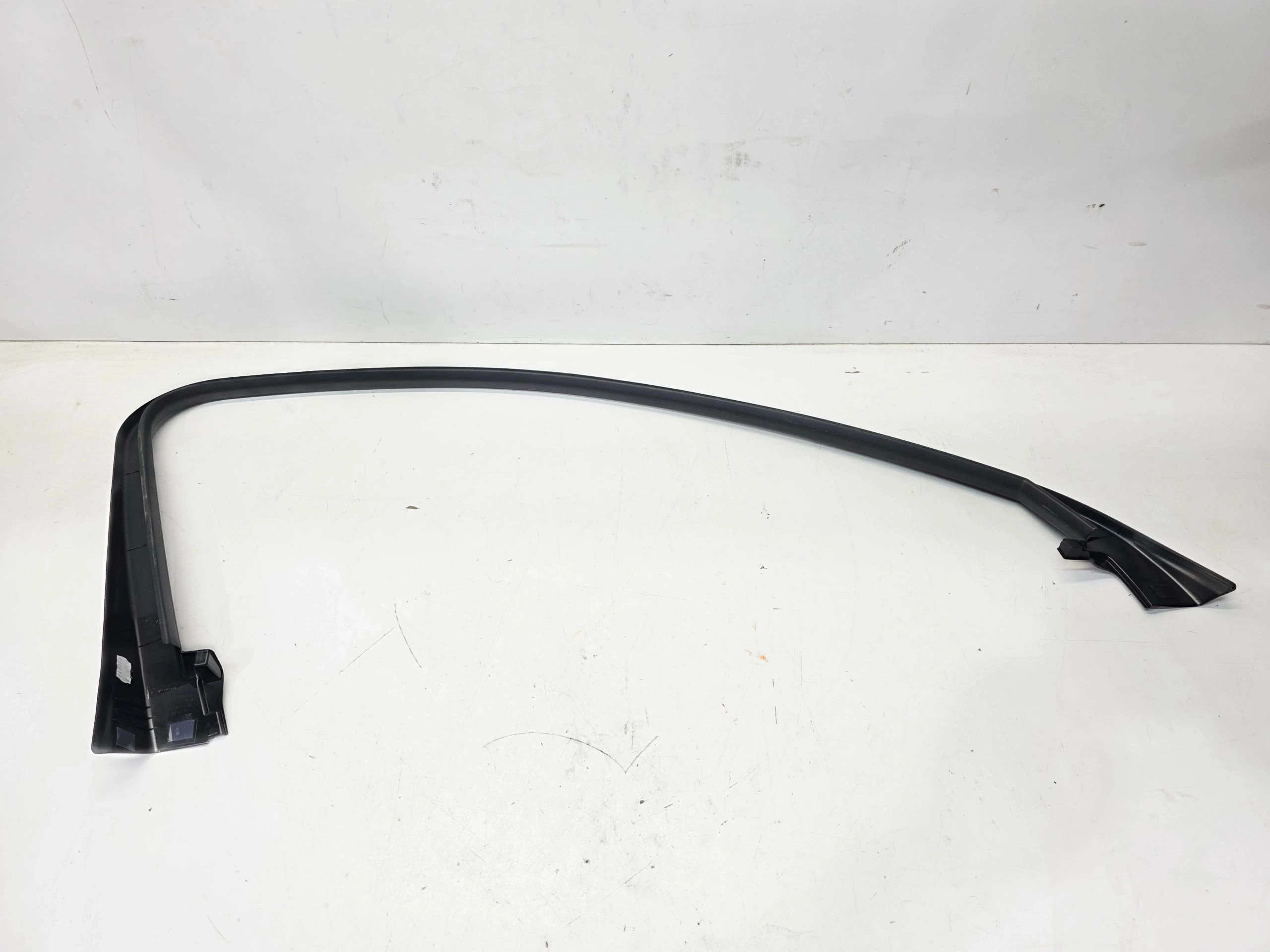 frame cover door right front AUDI A4 B9 8W0867610