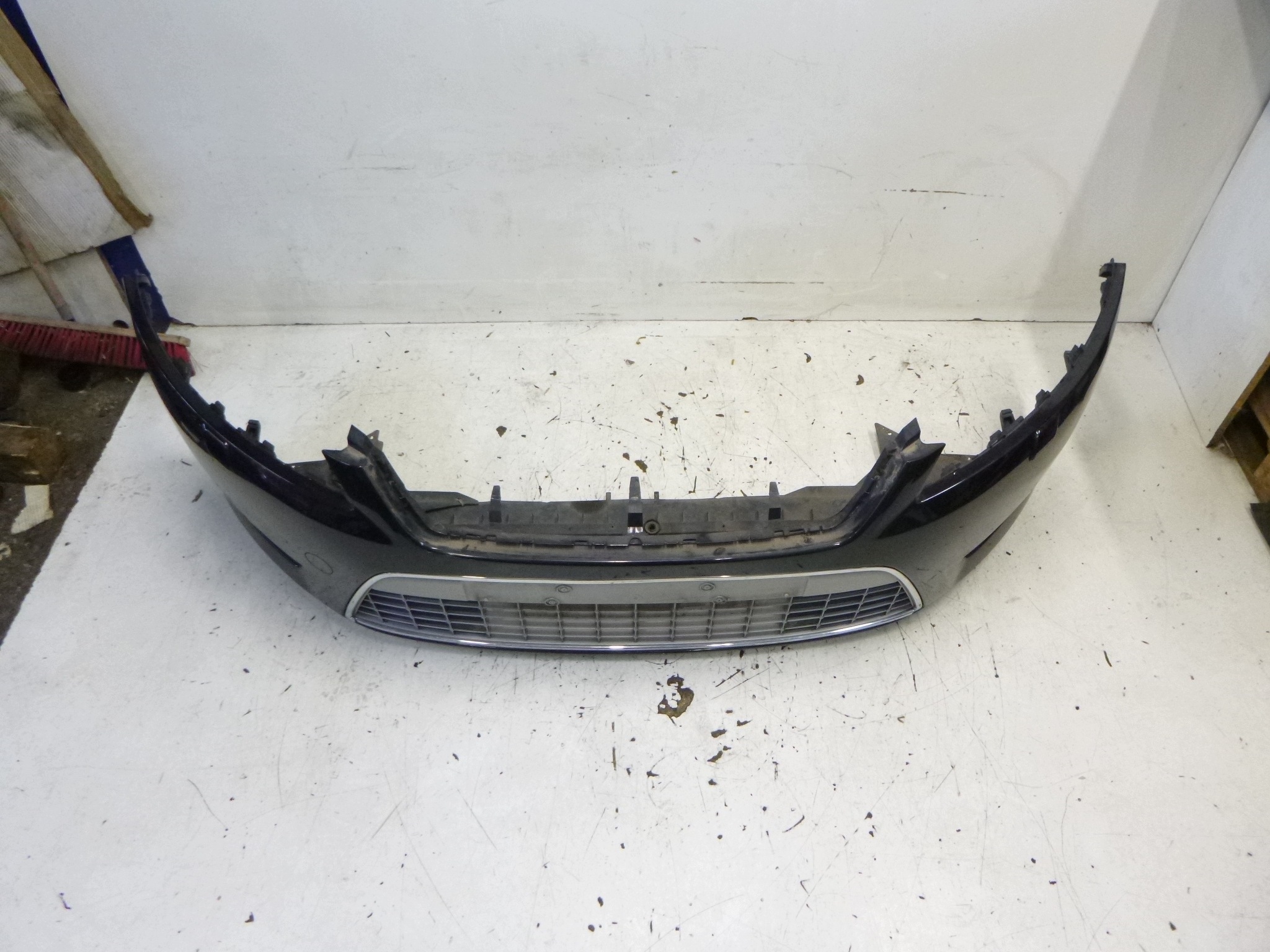 bumper front Ford Mondeo MK4 08r PDC washers xenon G6