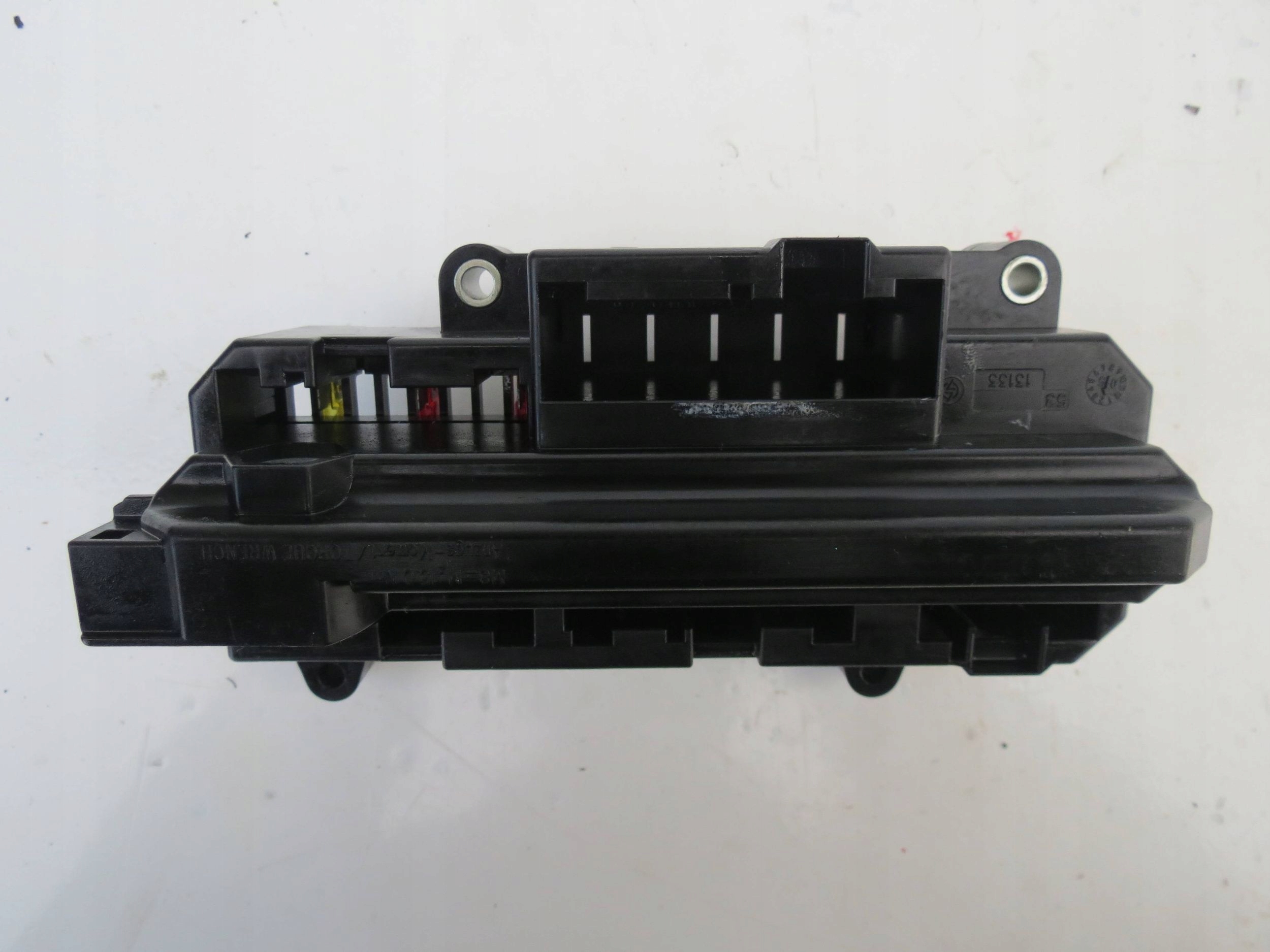 Kasten ROZDZIELACZ der Sicherungen BMW E65 6900583
